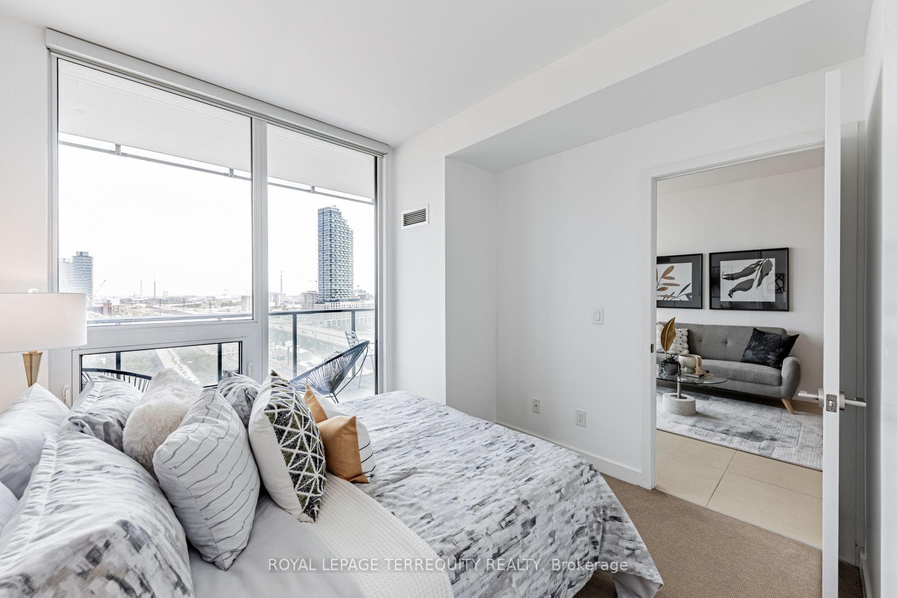 1 Market Street Unit 1410 photo 13
