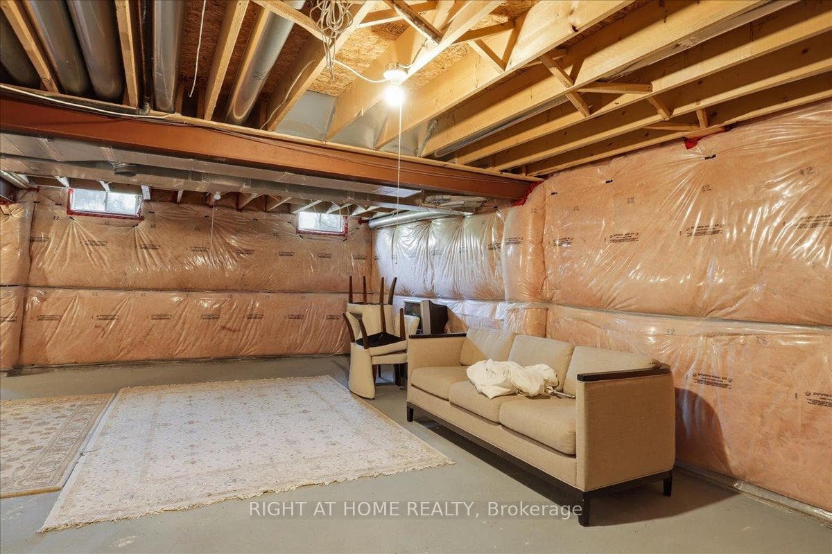 31 Christy Drive photo 24