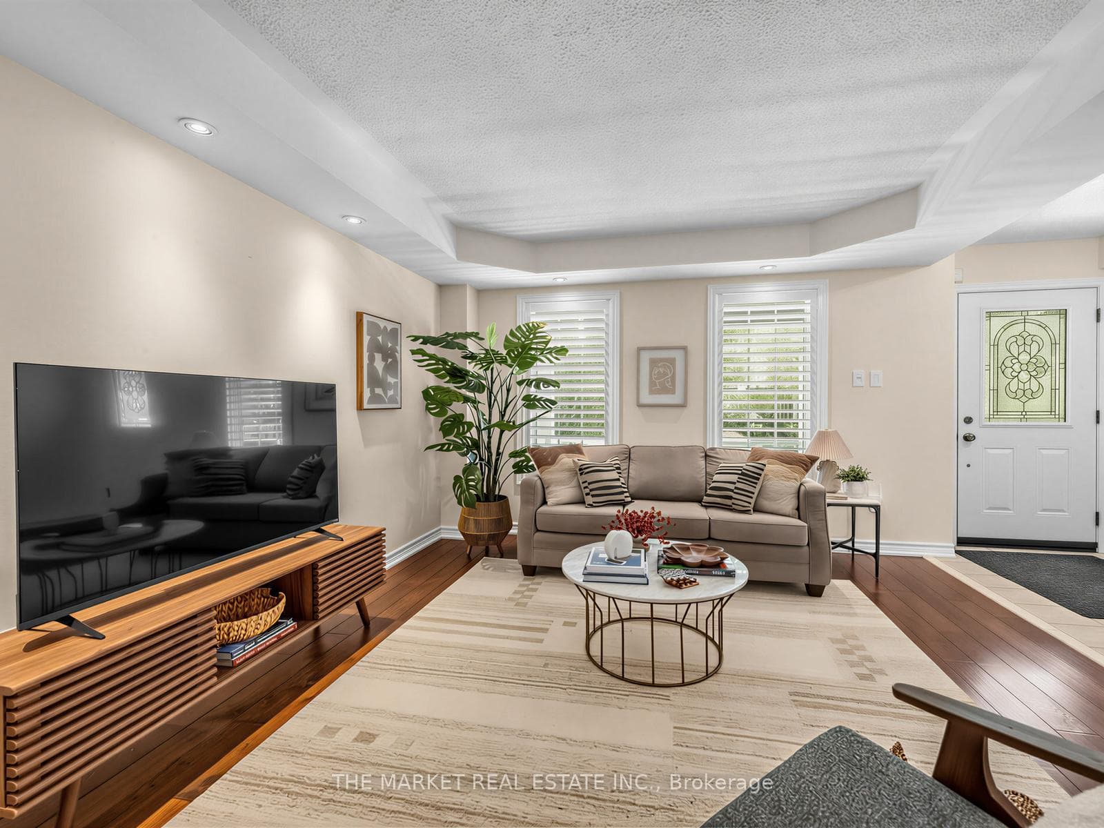 227 Gatwick Drive photo 6