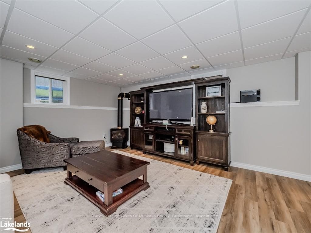 20 COATES Avenue photo 27
