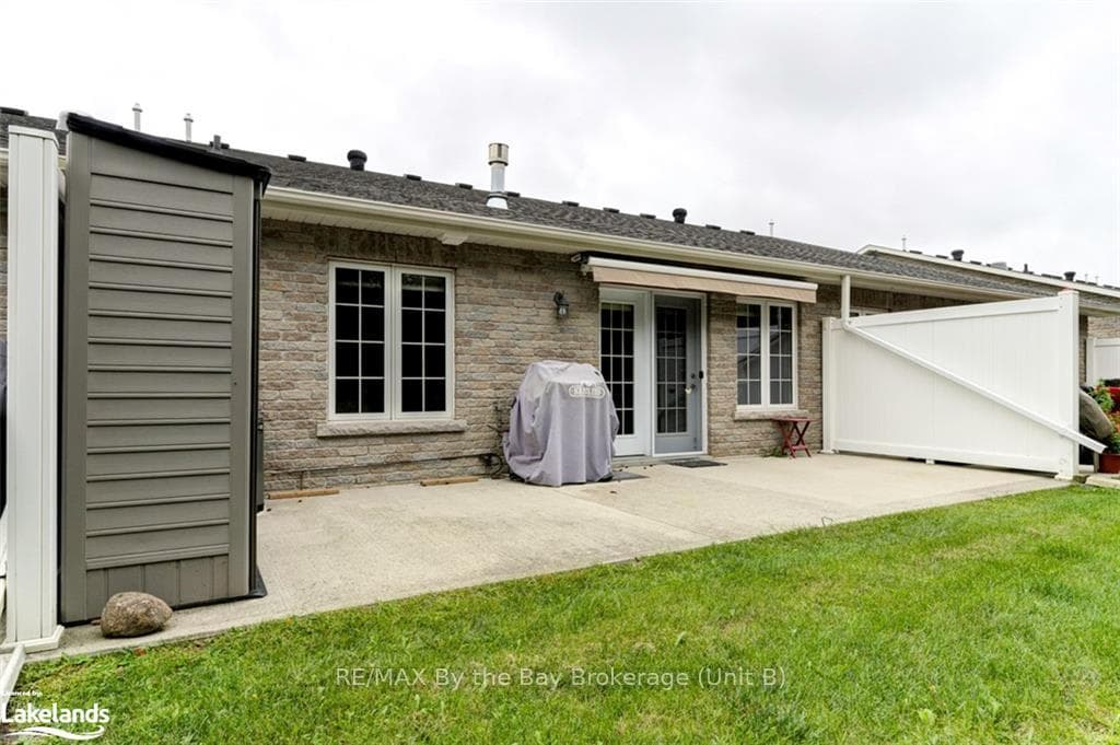 38 CLOVER Crescent photo 36