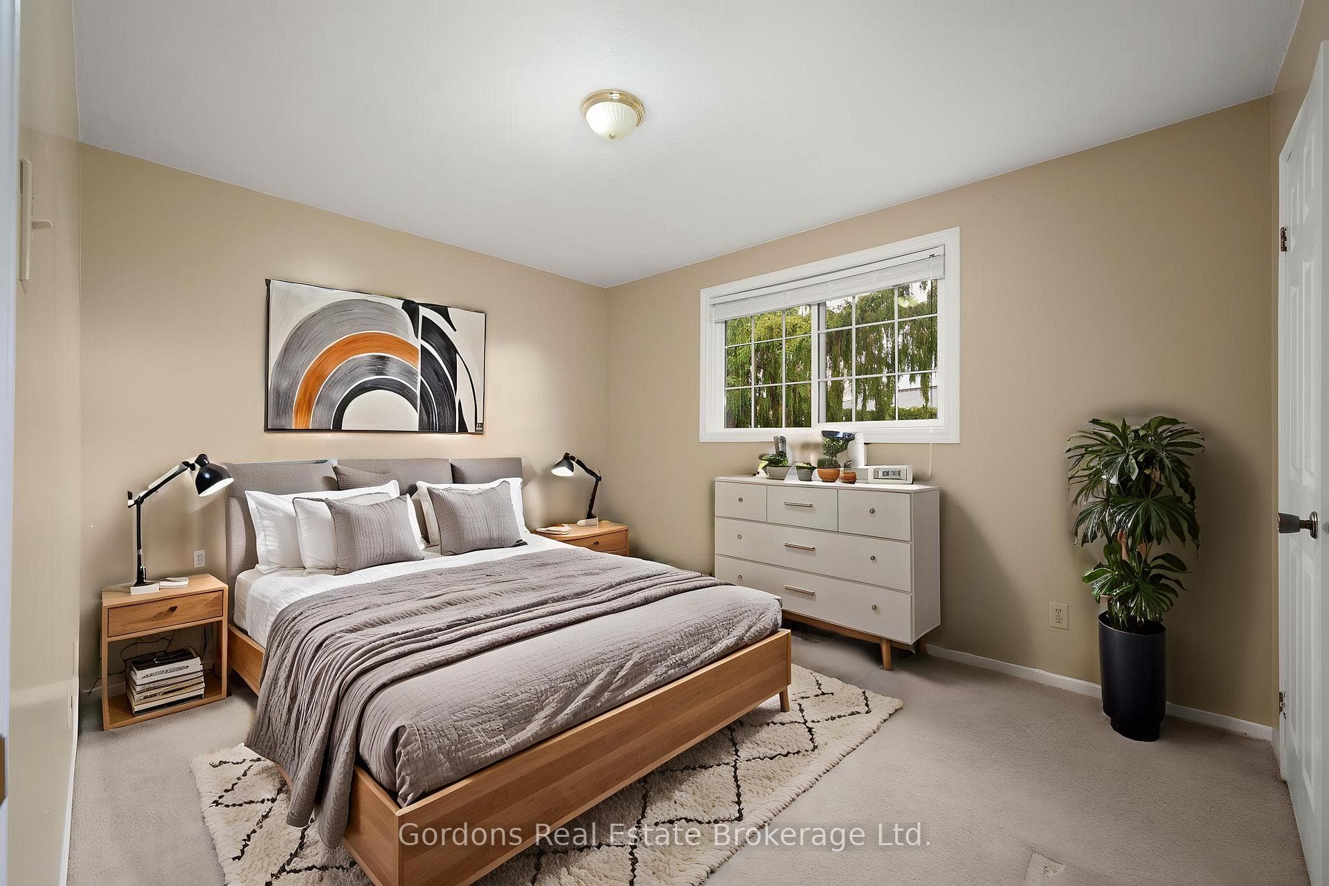 49 Corneil Street photo 21