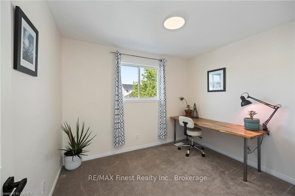 476 FIELDSTONE Drive photo 30