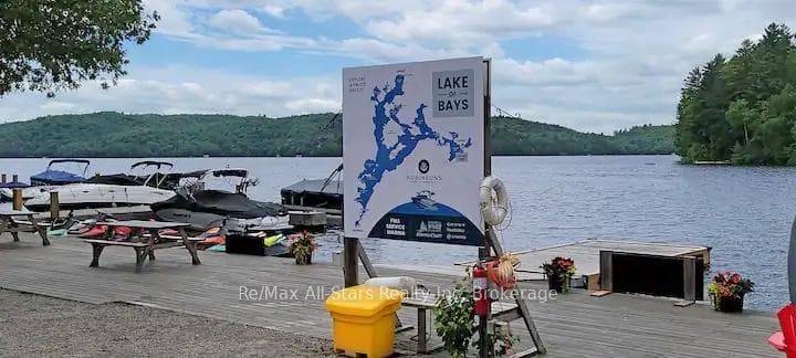 Dorset, Lake of Bays Marina