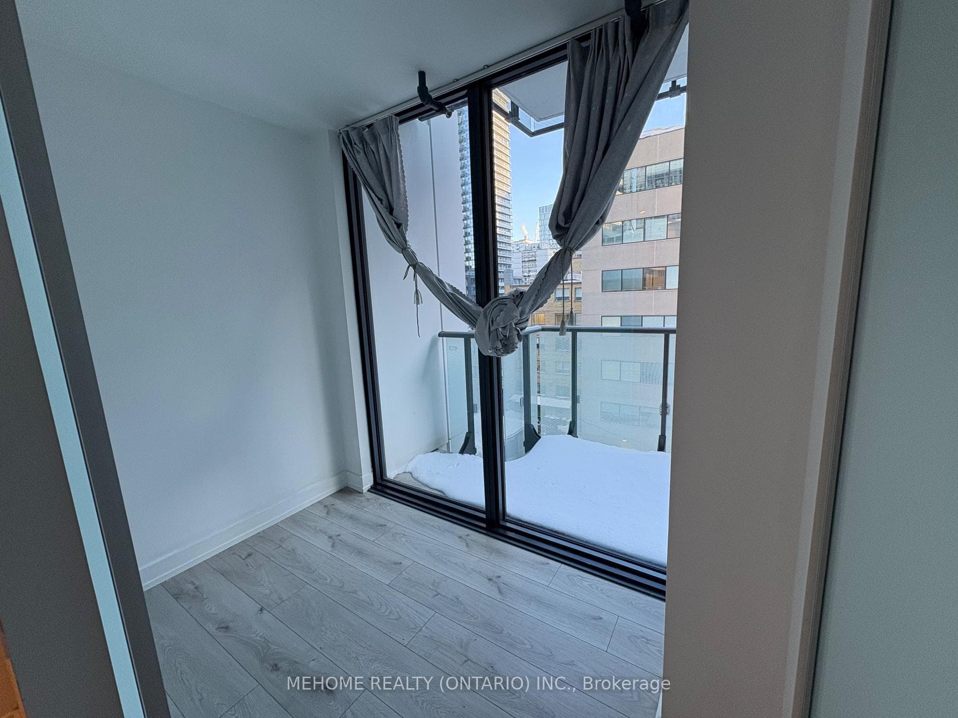161 Roehampton Avenue Unit 621 photo 6