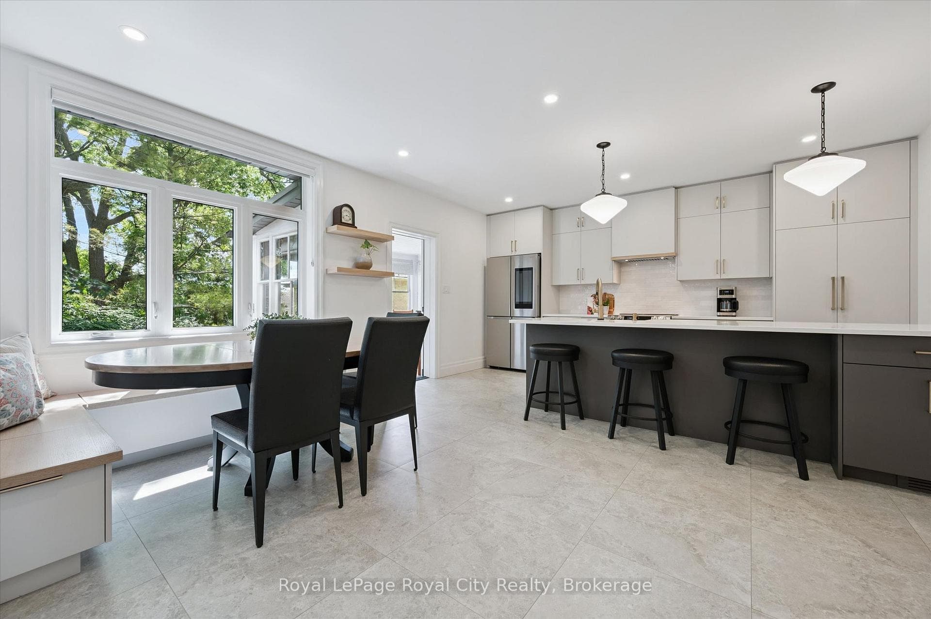 164 King Street photo 1