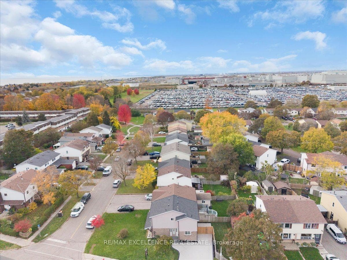 1287 Venus Crescent photo 36