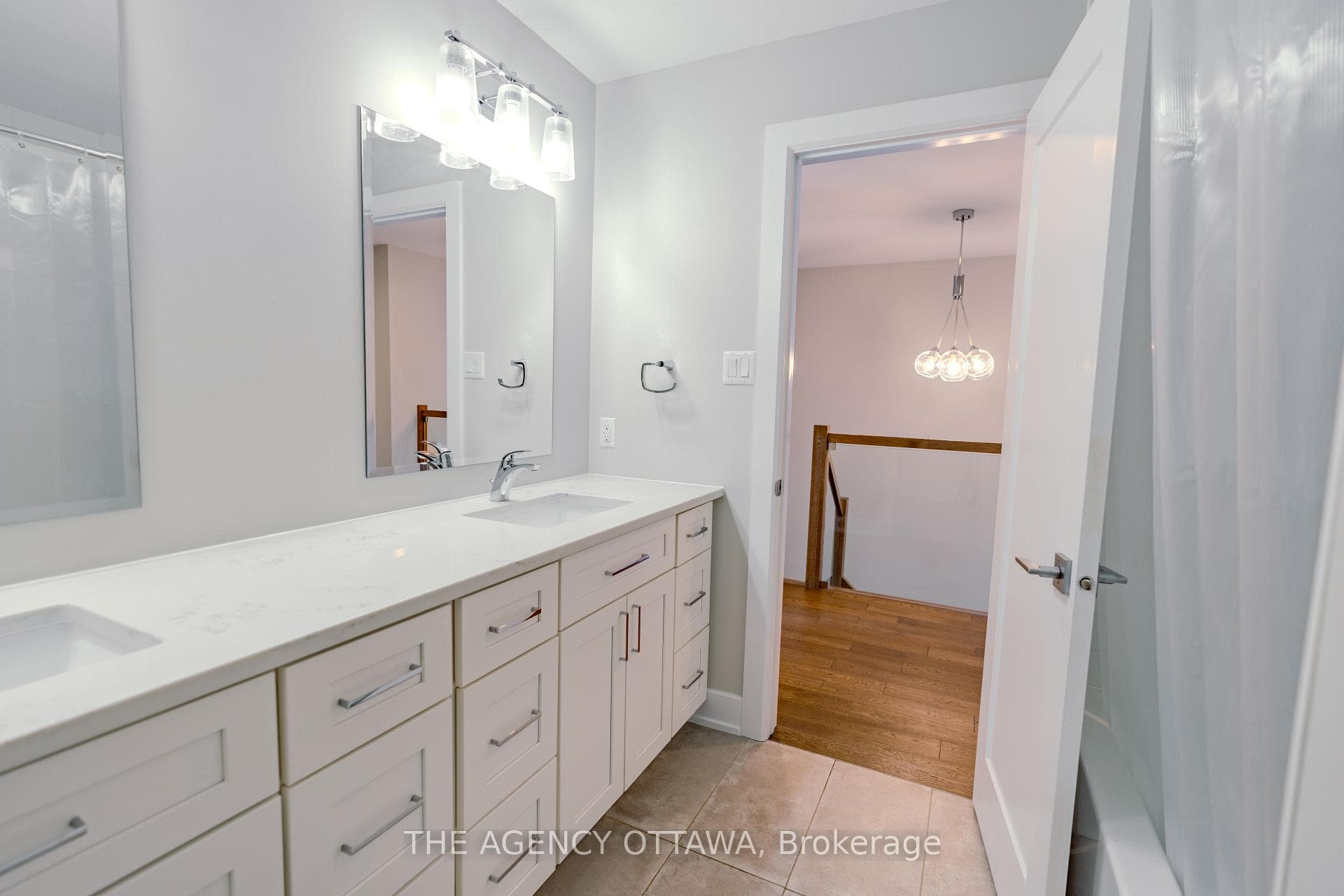 223 ROYAL Avenue photo 25