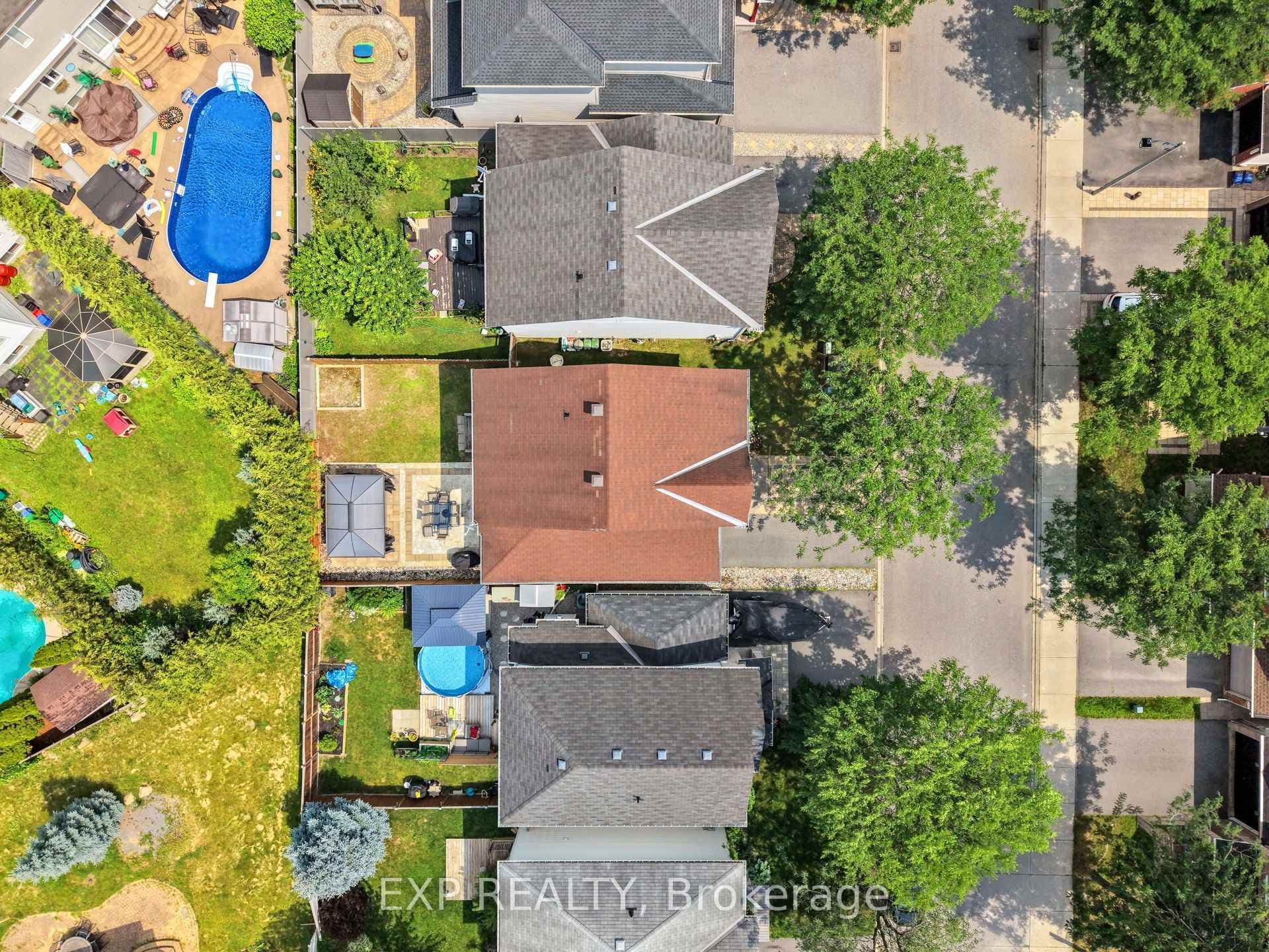 114 Ashmore Drive photo 48
