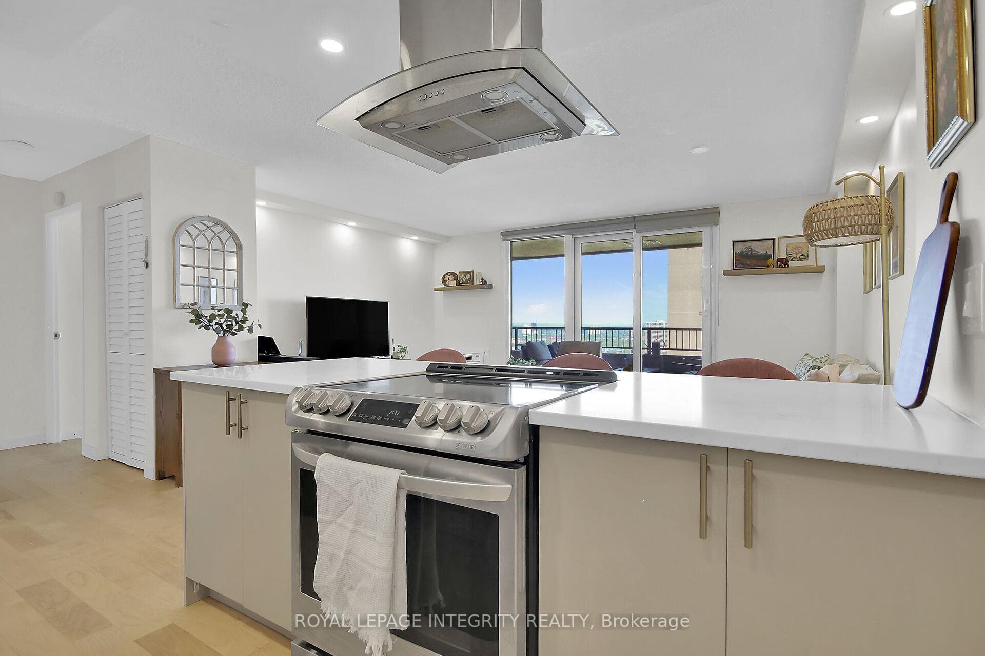 1785 Frobisher Lane Unit 2701 photo 19
