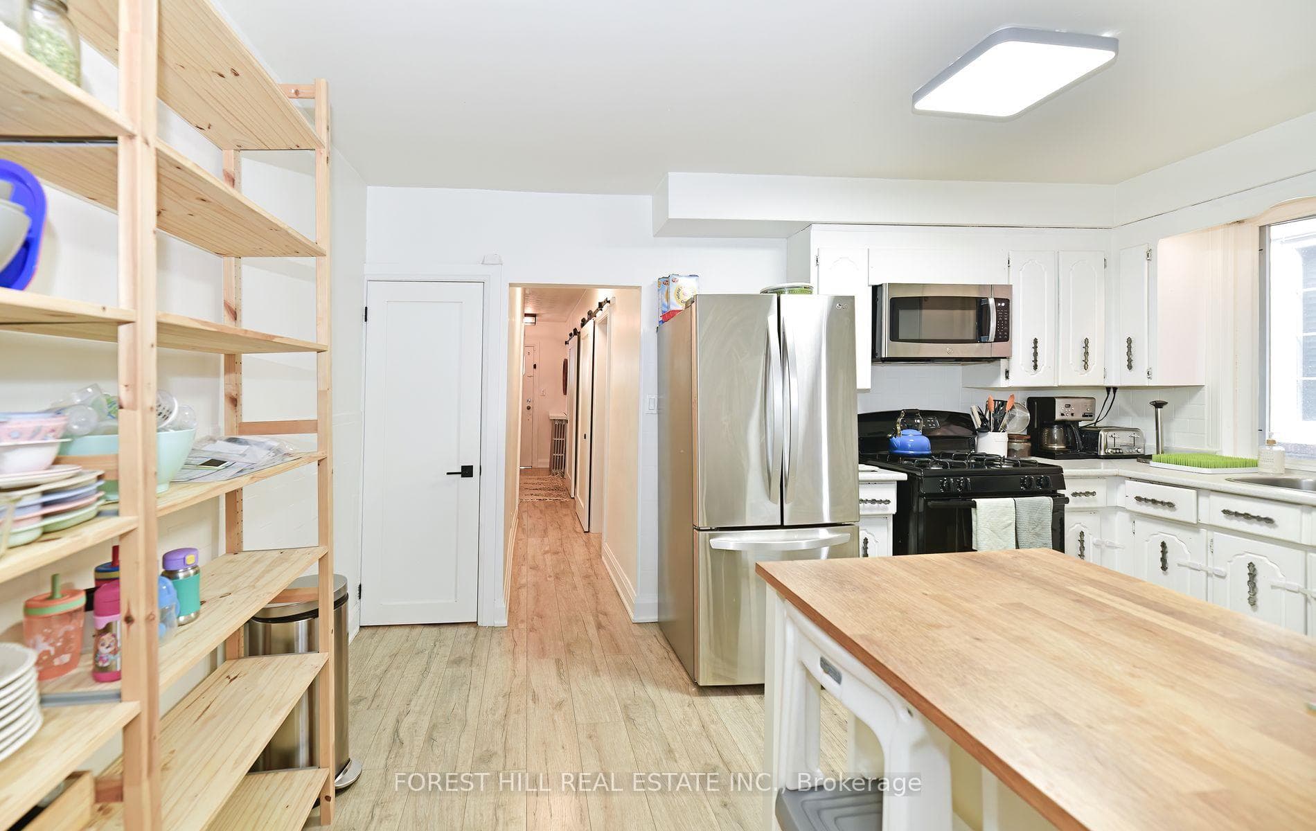 120 Earlscourt Avenue photo 11