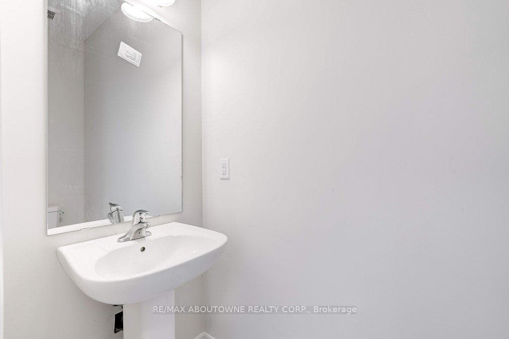 1394 Almonte Drive photo 8