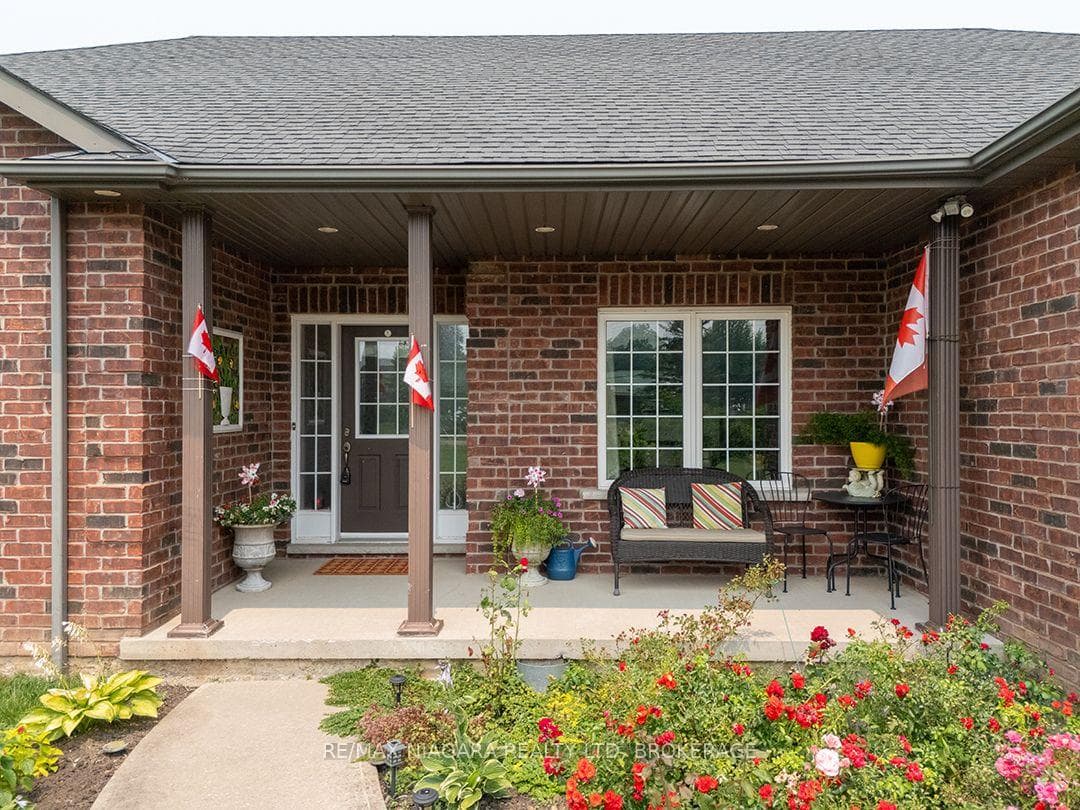 11004 Lakeshore Road photo 4