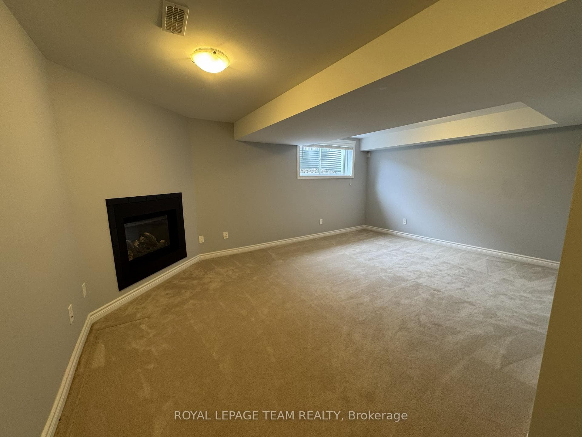 630 Moorpark Avenue photo 23
