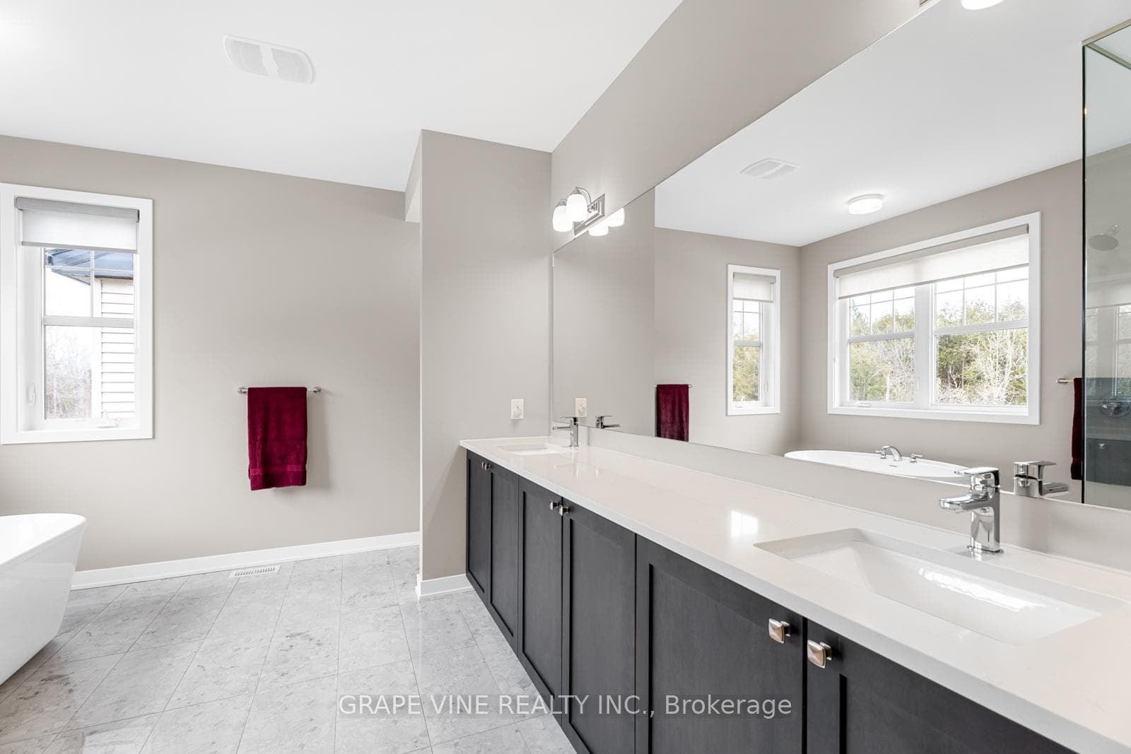 102 Green Ash Avenue photo 26