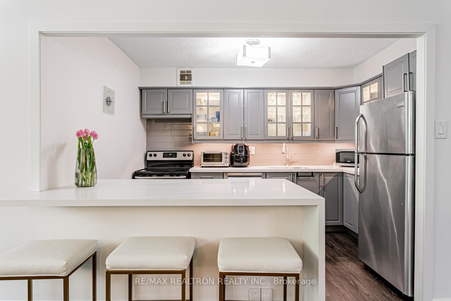 22 Shallmar Boulevard Unit 108 photo 9