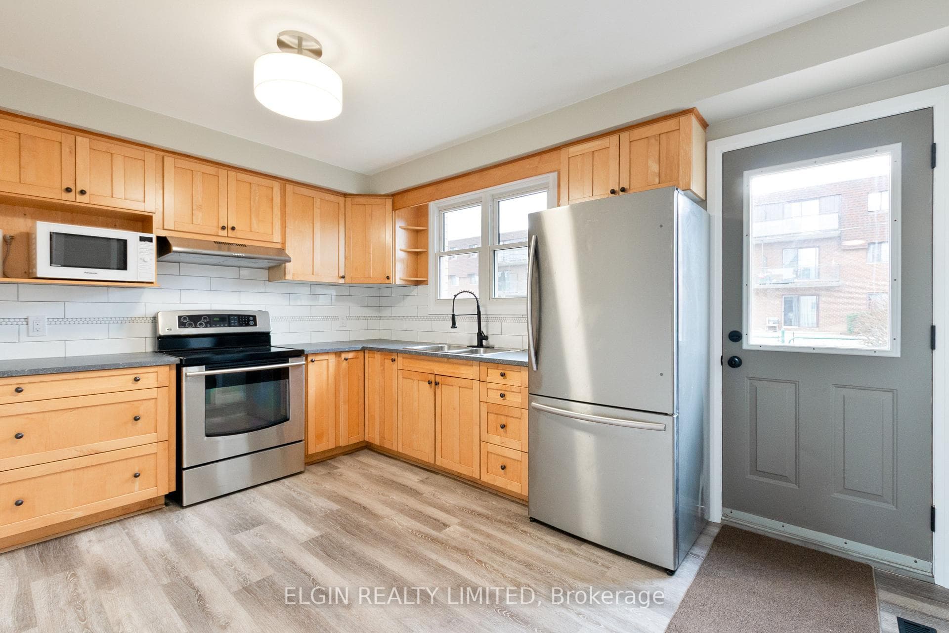 427 Forest Avenue photo 9