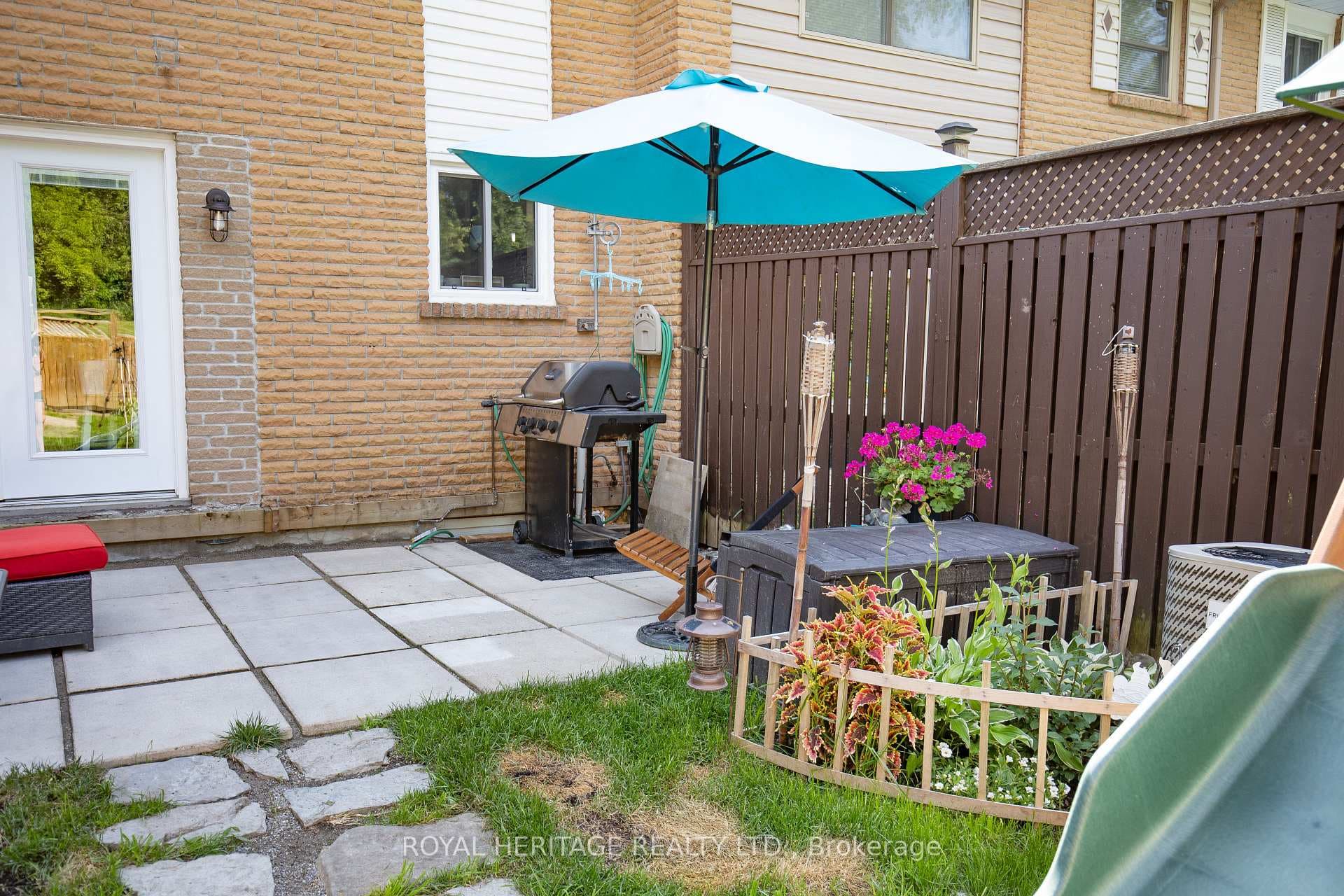 177 Lindsay Street photo 25