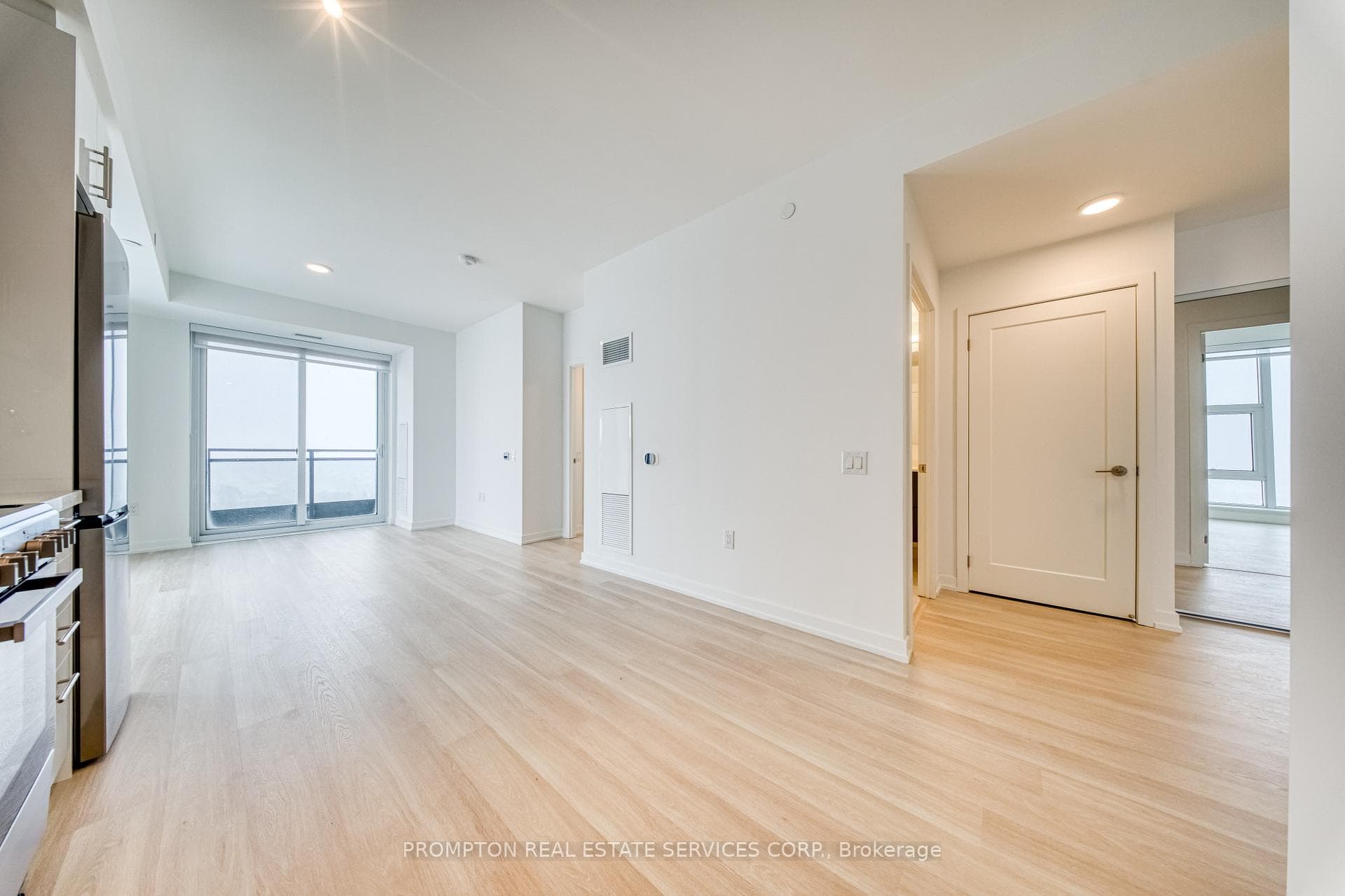 9763 Markham Road Unit 1210 photo 6