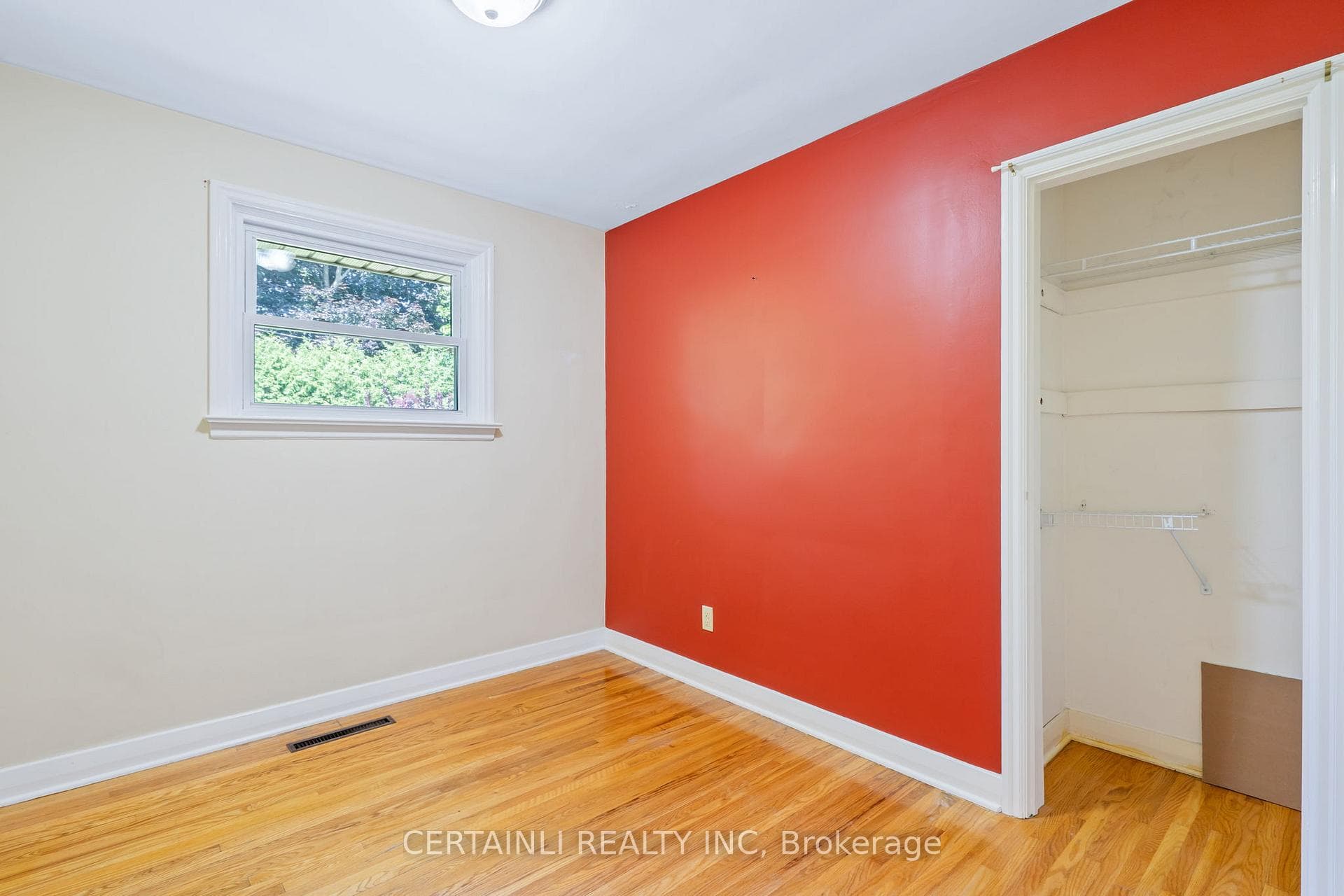 15 Hepburn Avenue photo 18