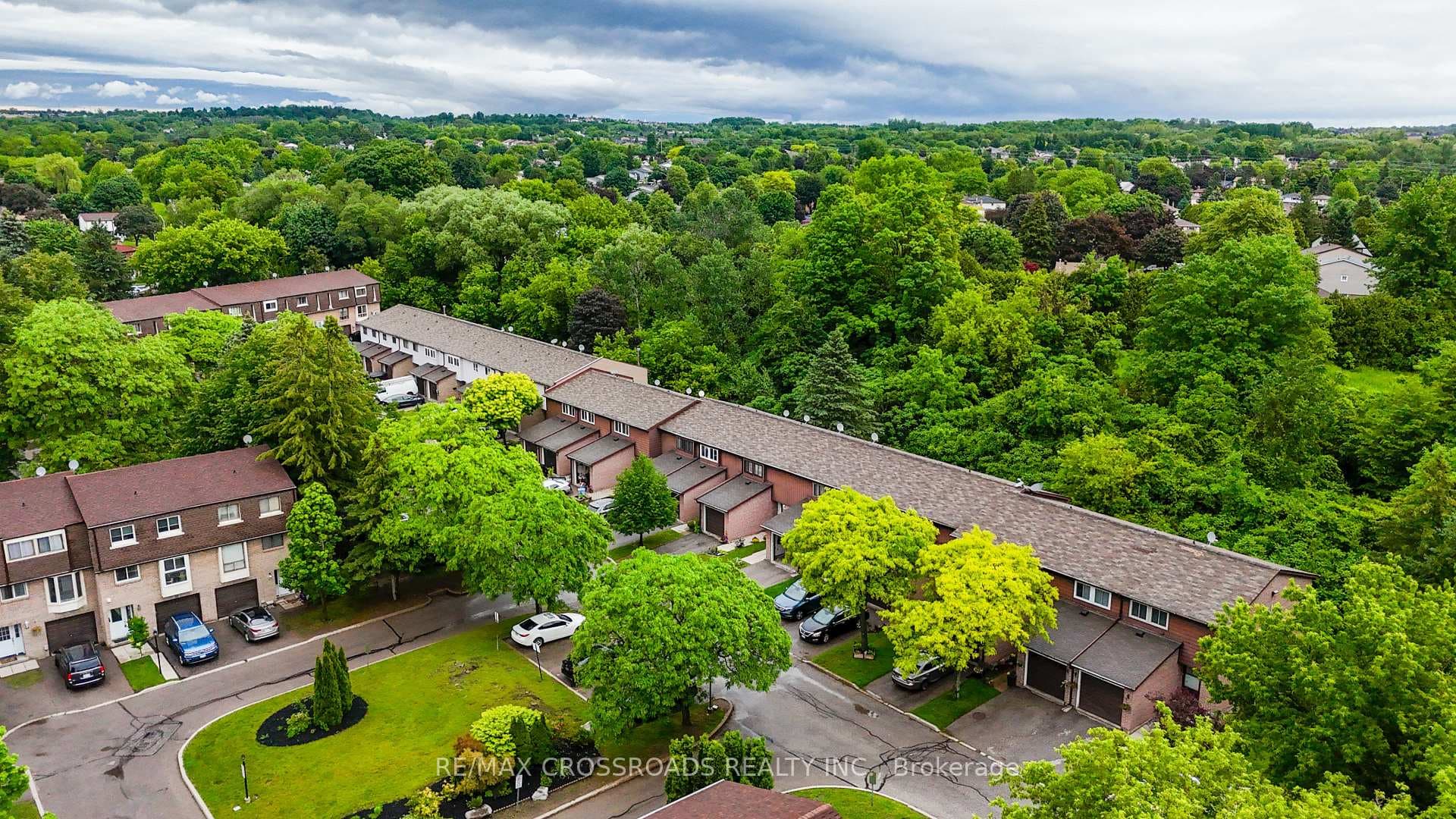 350 Camelot Court Unit 30 photo 37
