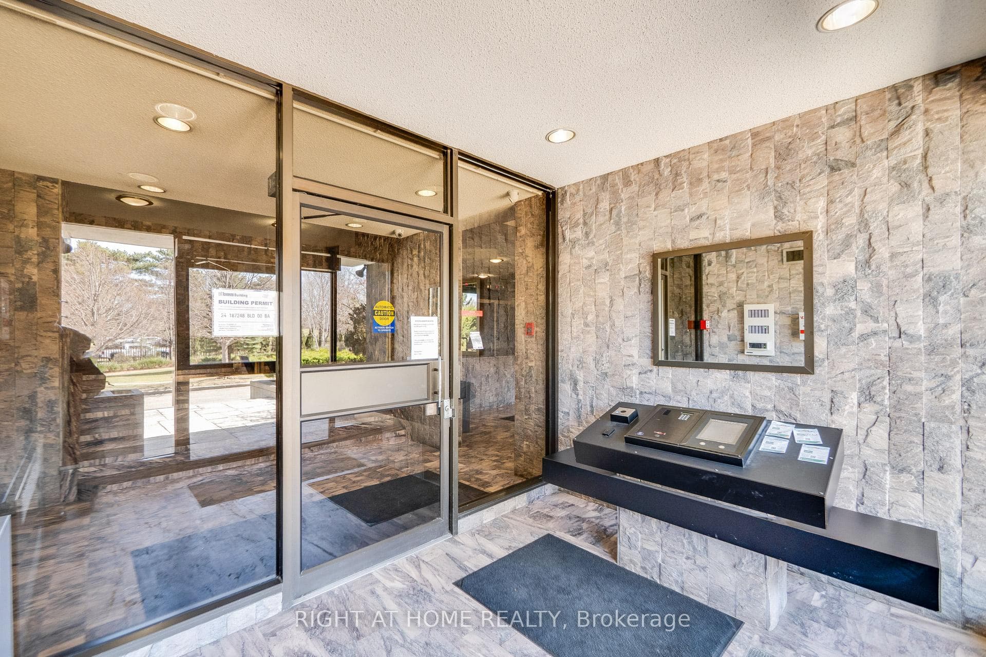 135 Antibes Drive Unit 402 photo 41
