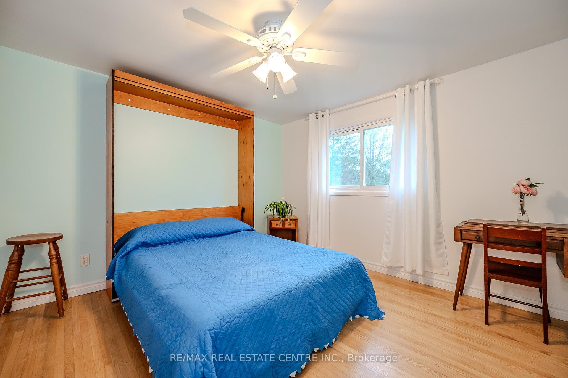 118 Longwood Drive photo 9