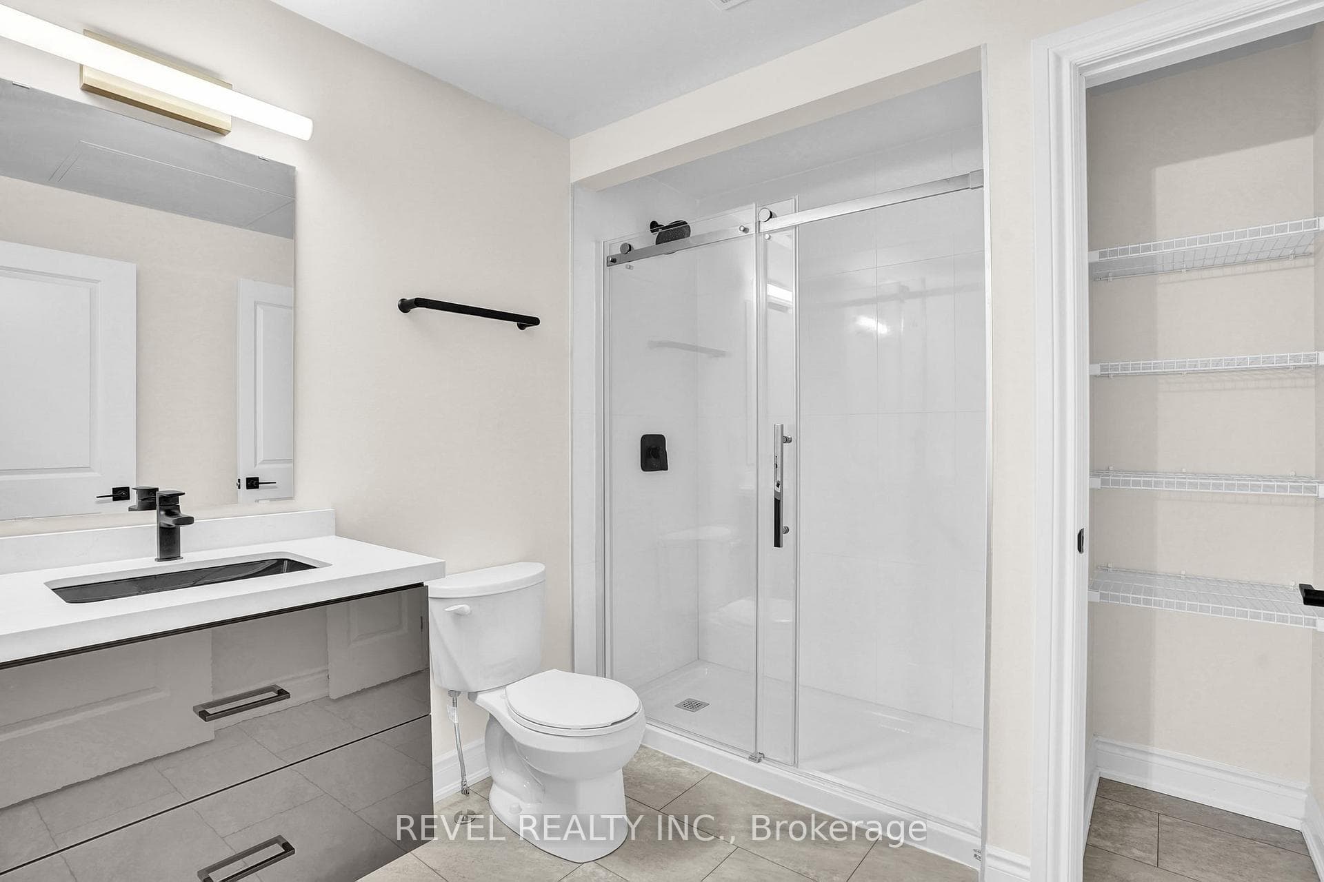 261 King Street Unit 2A photo 16