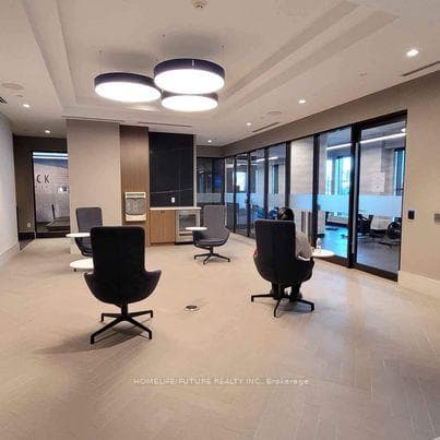 2550 SIMCOE Street Unit 2309 photo 11