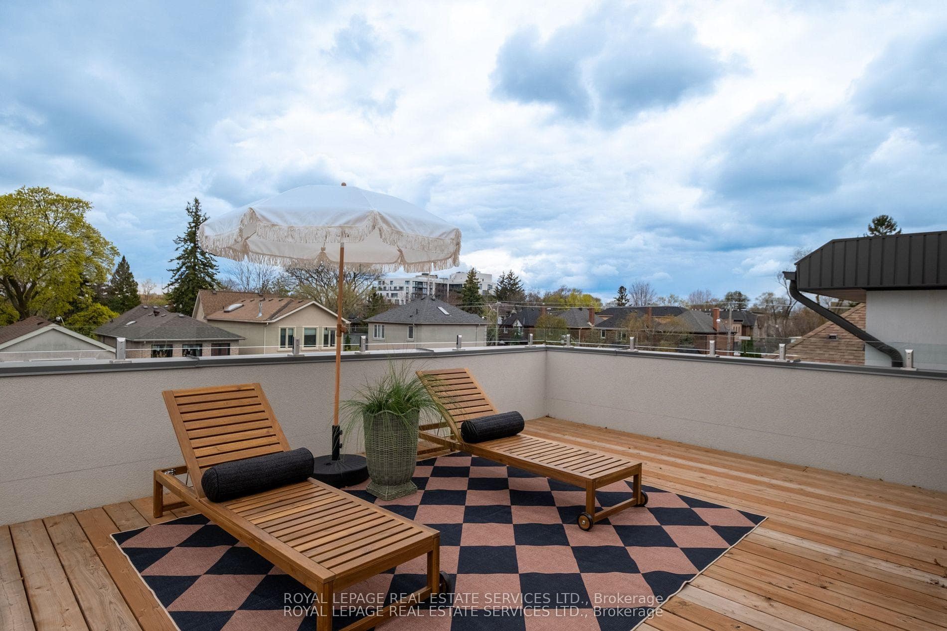 237 Bedford Park Avenue photo 23