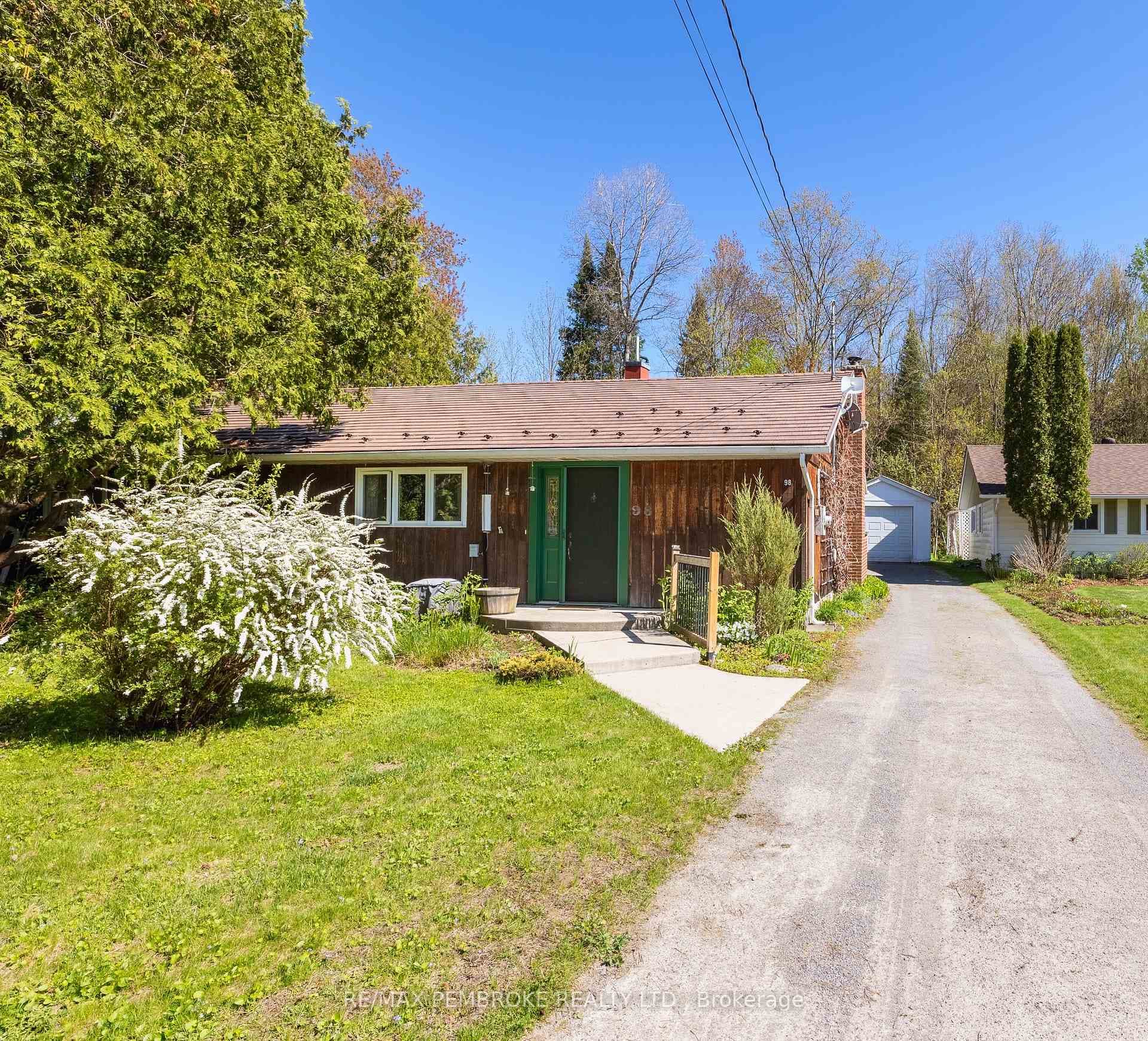 98 Glendale Avenue photo 3
