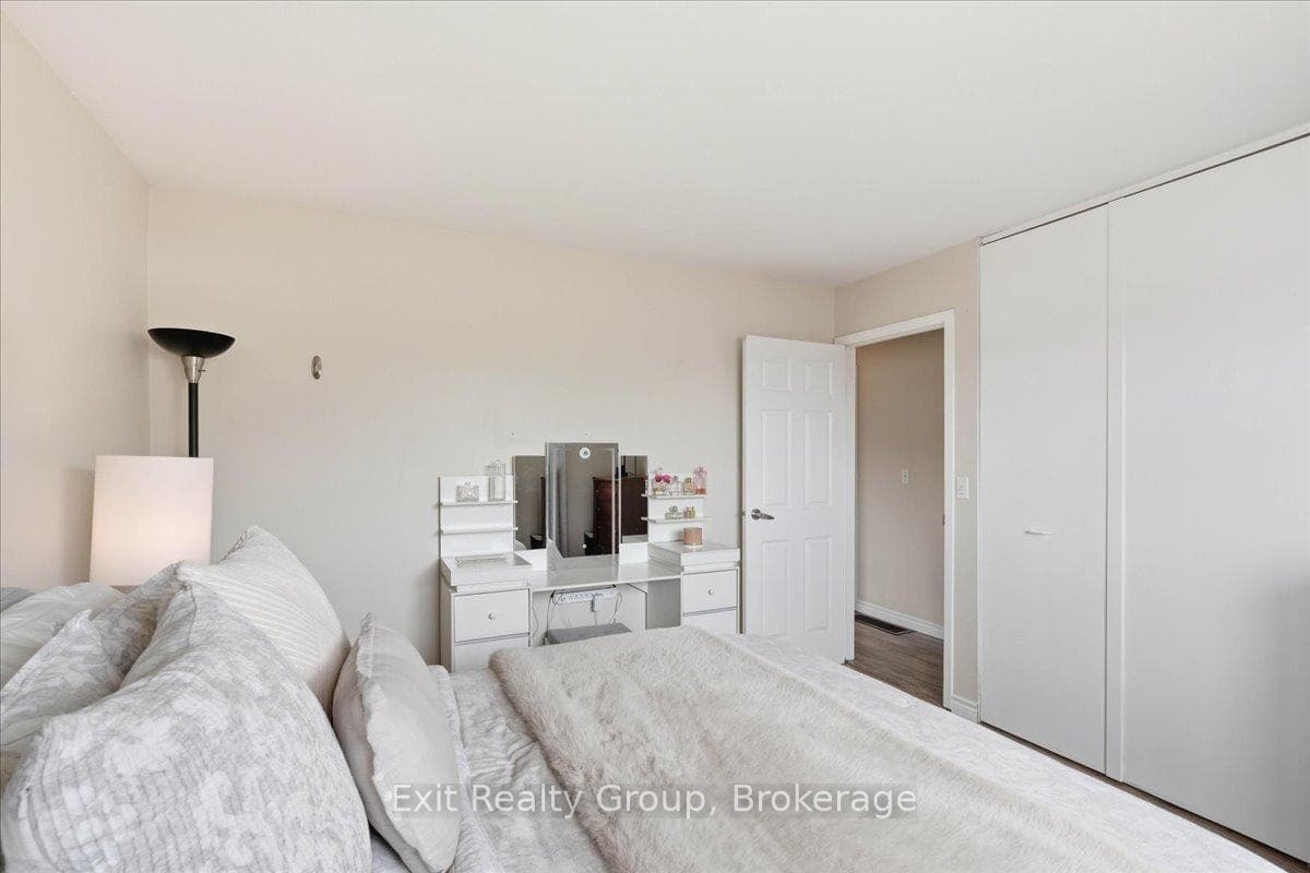51 Sidney Road photo 16