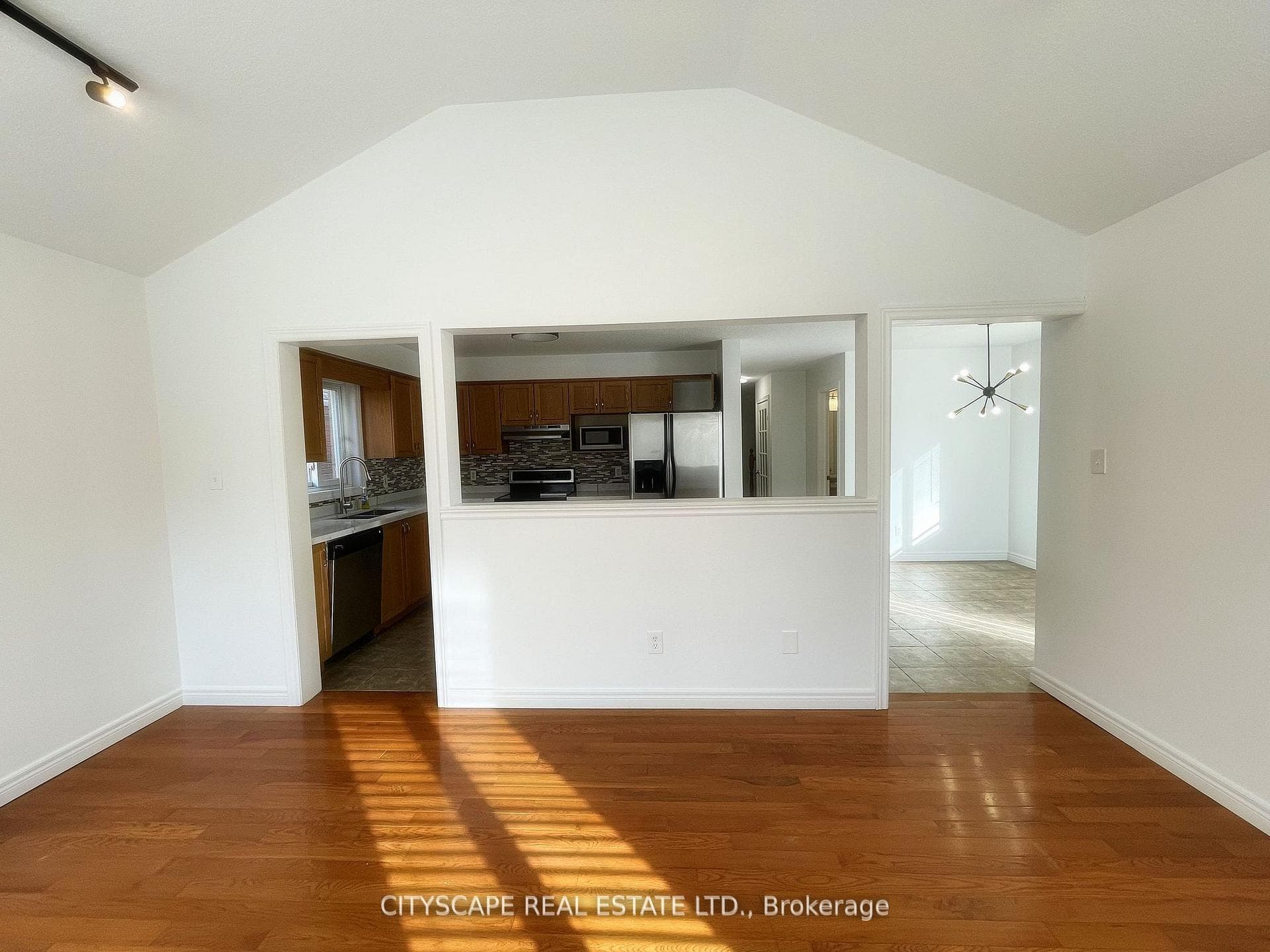 544 Robert Ferrie Drive photo 14