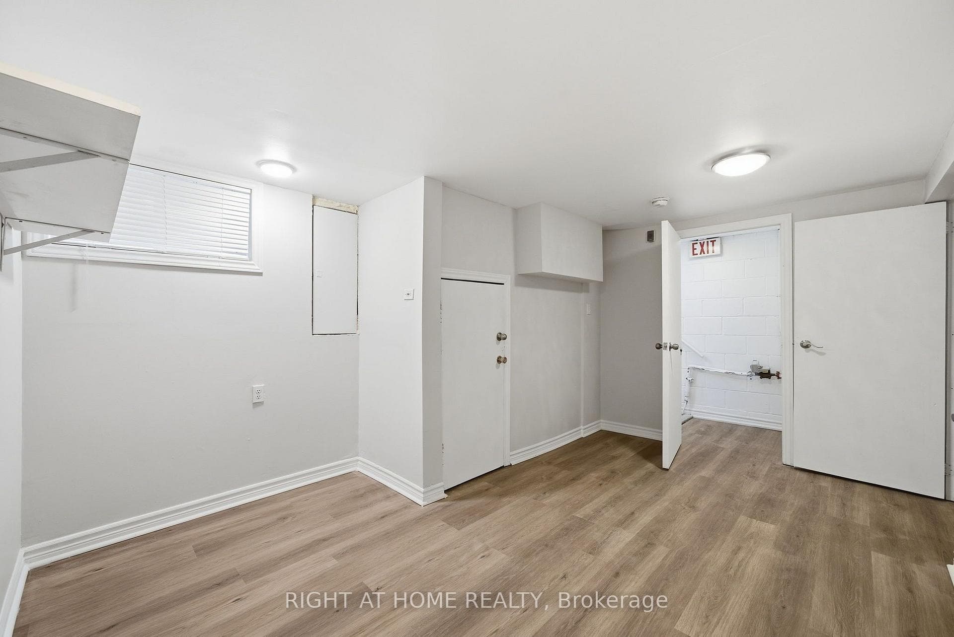 708 Carnegie Avenue photo 21