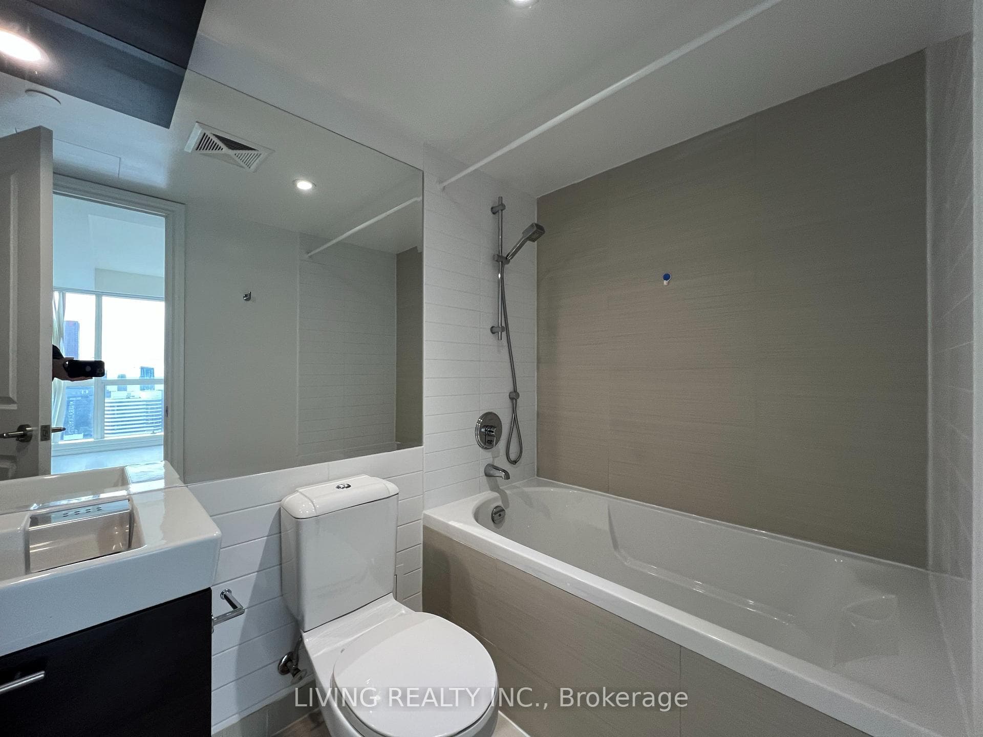 386 Yonge Street Unit 5309 photo 21