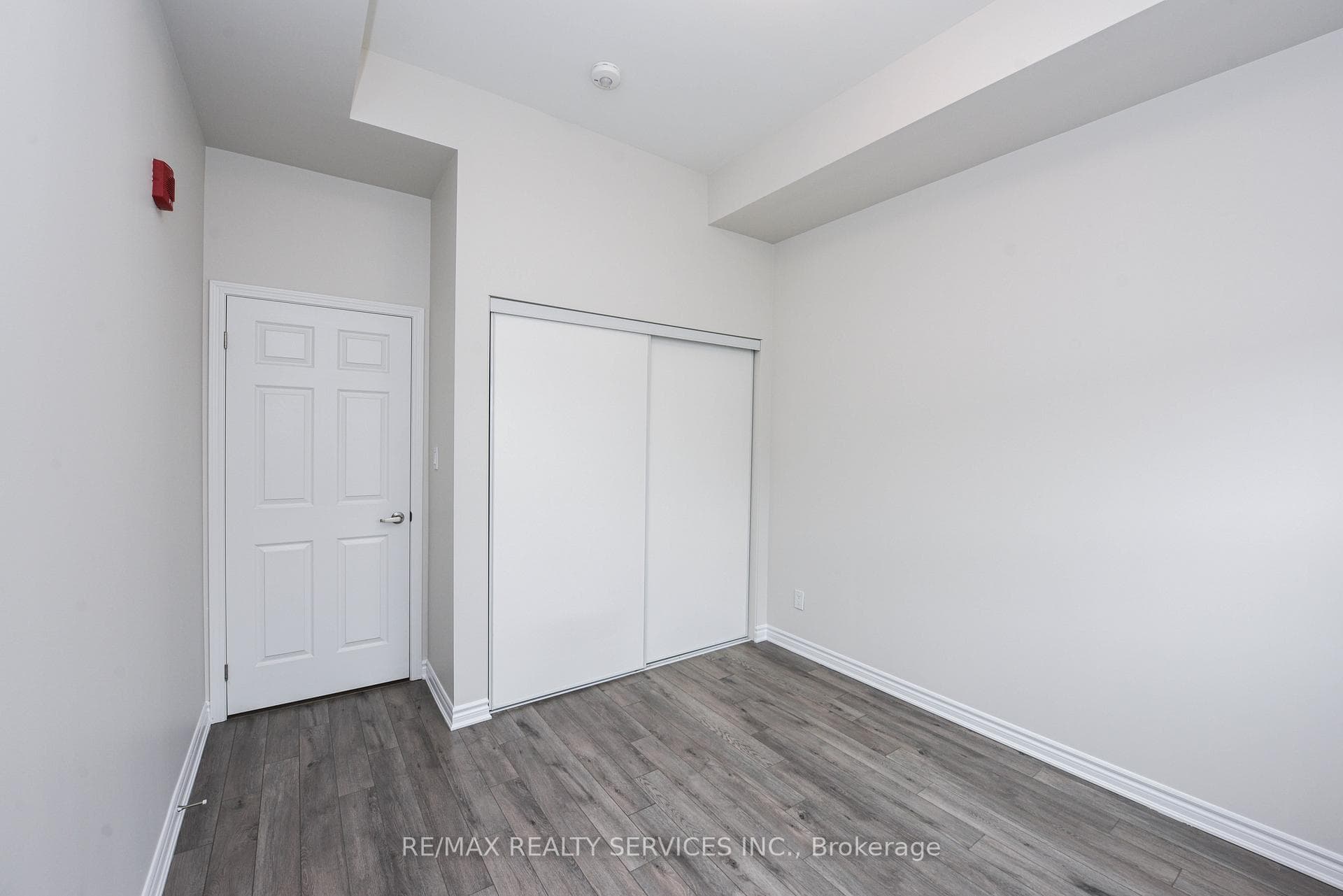 200 Lagerfeld Drive Unit 103 photo 23