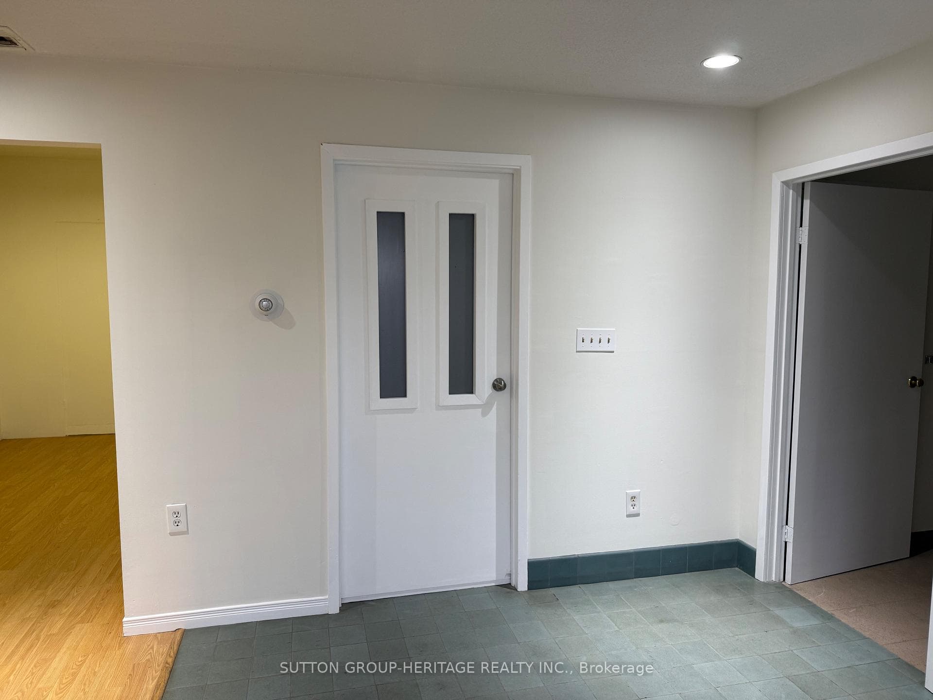 38 A Bigwin Road Unit 8 photo 6