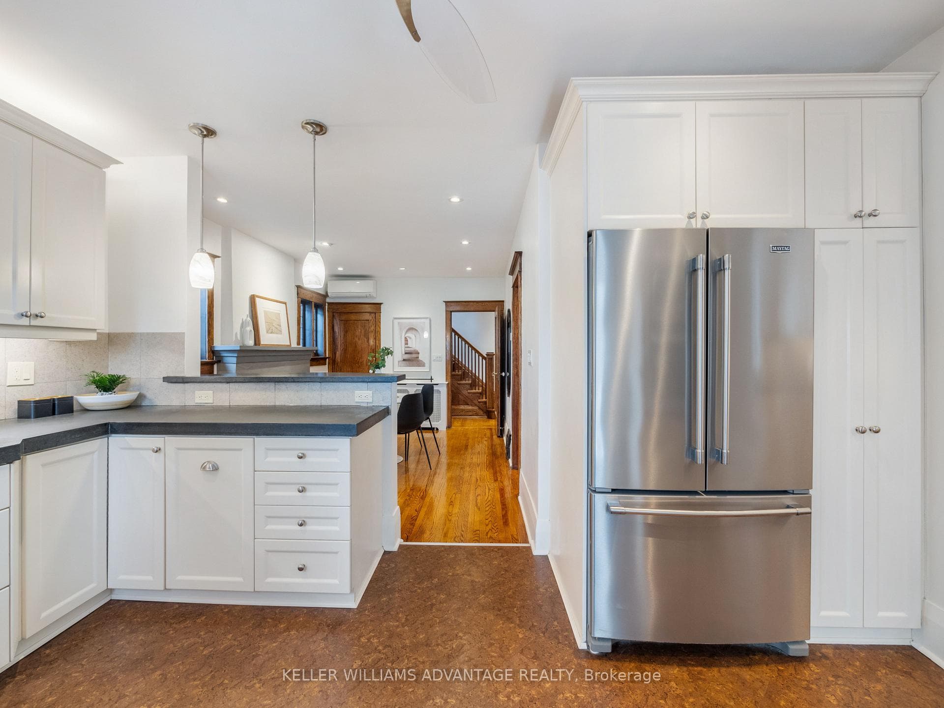 354 Wolverleigh Boulevard photo 25