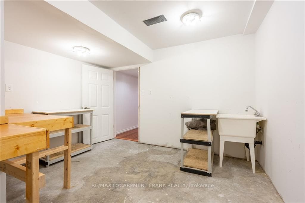 50 Grovetree Trail photo 36