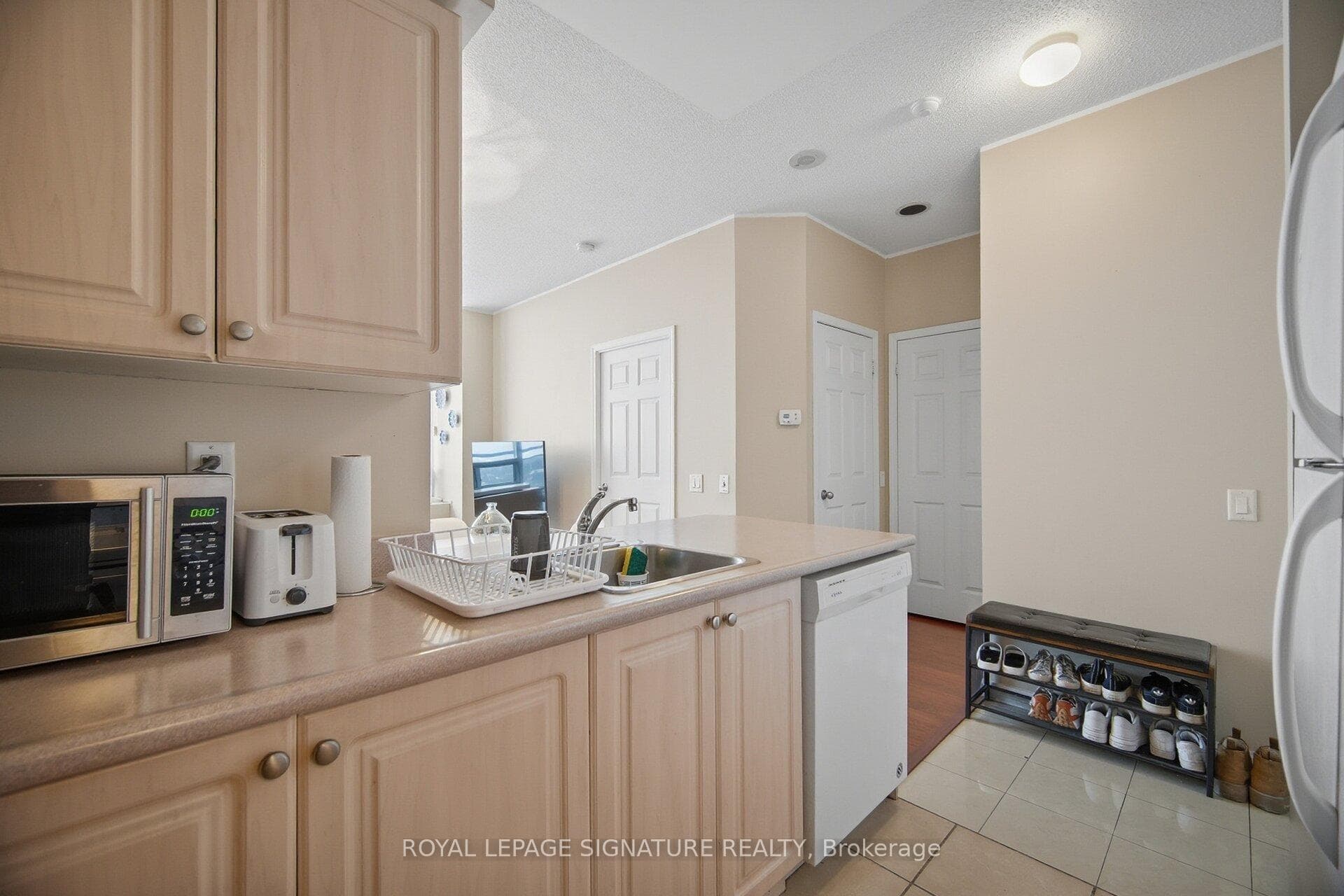 153 Beecroft Road Unit PH109 photo 10