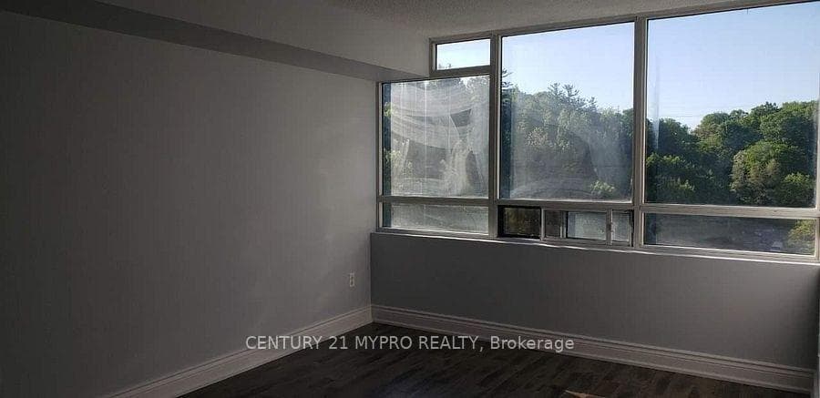 3050 Ellesmere Road Unit 915 photo 10