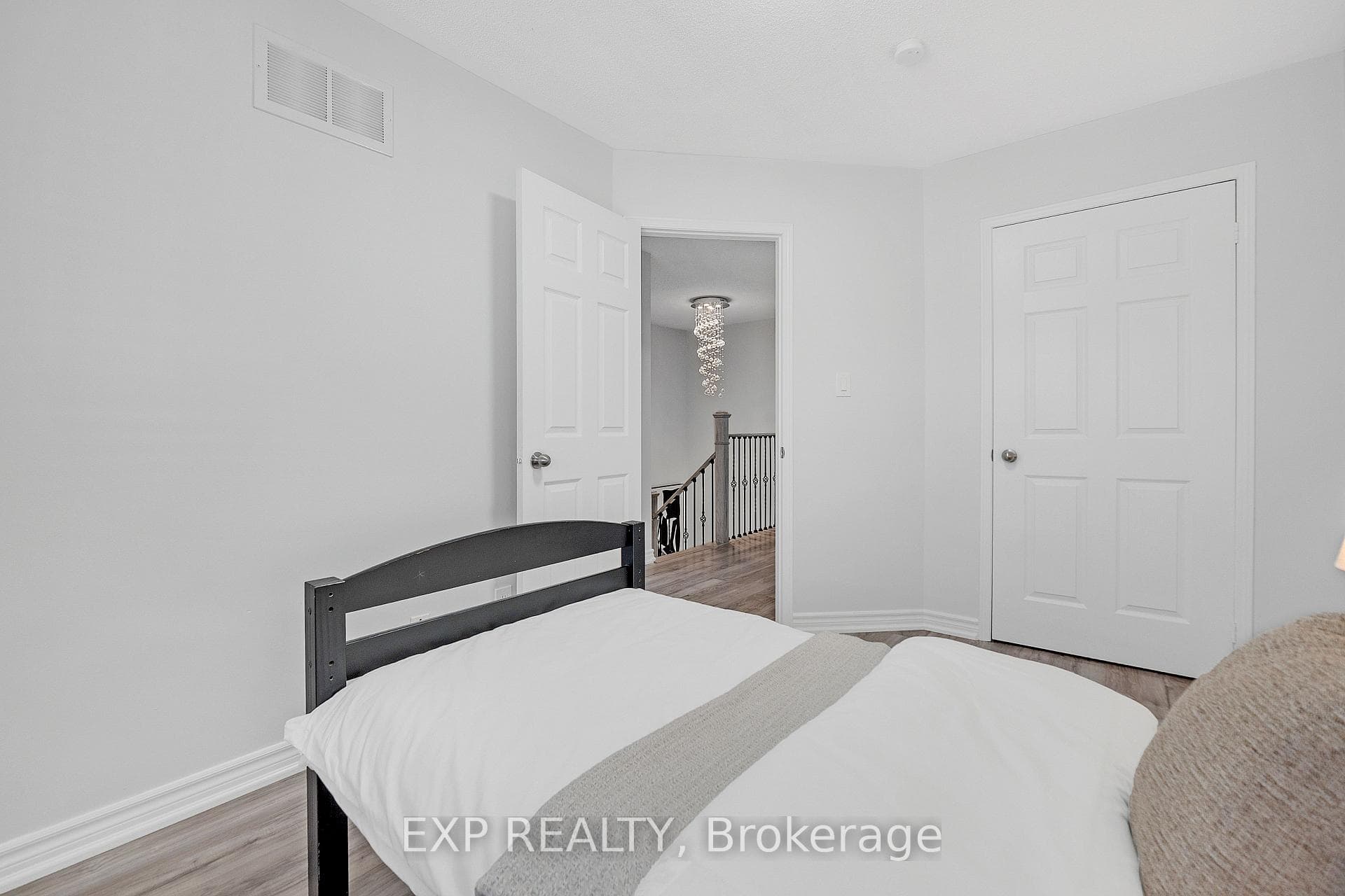 212 Shadow Place photo 37