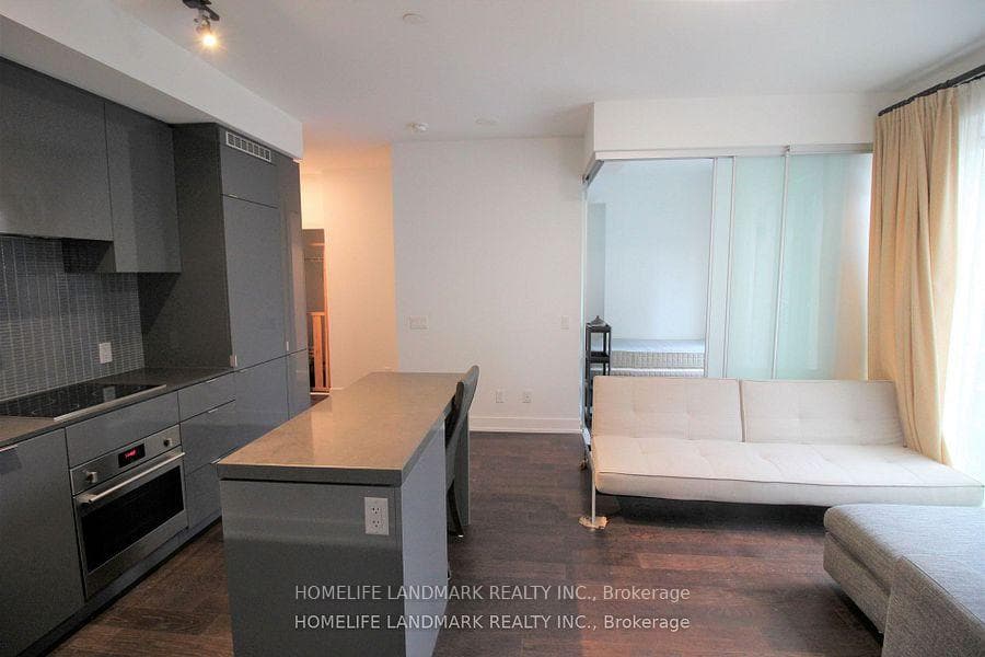 7 Grenville Street Unit 1107 photo 4