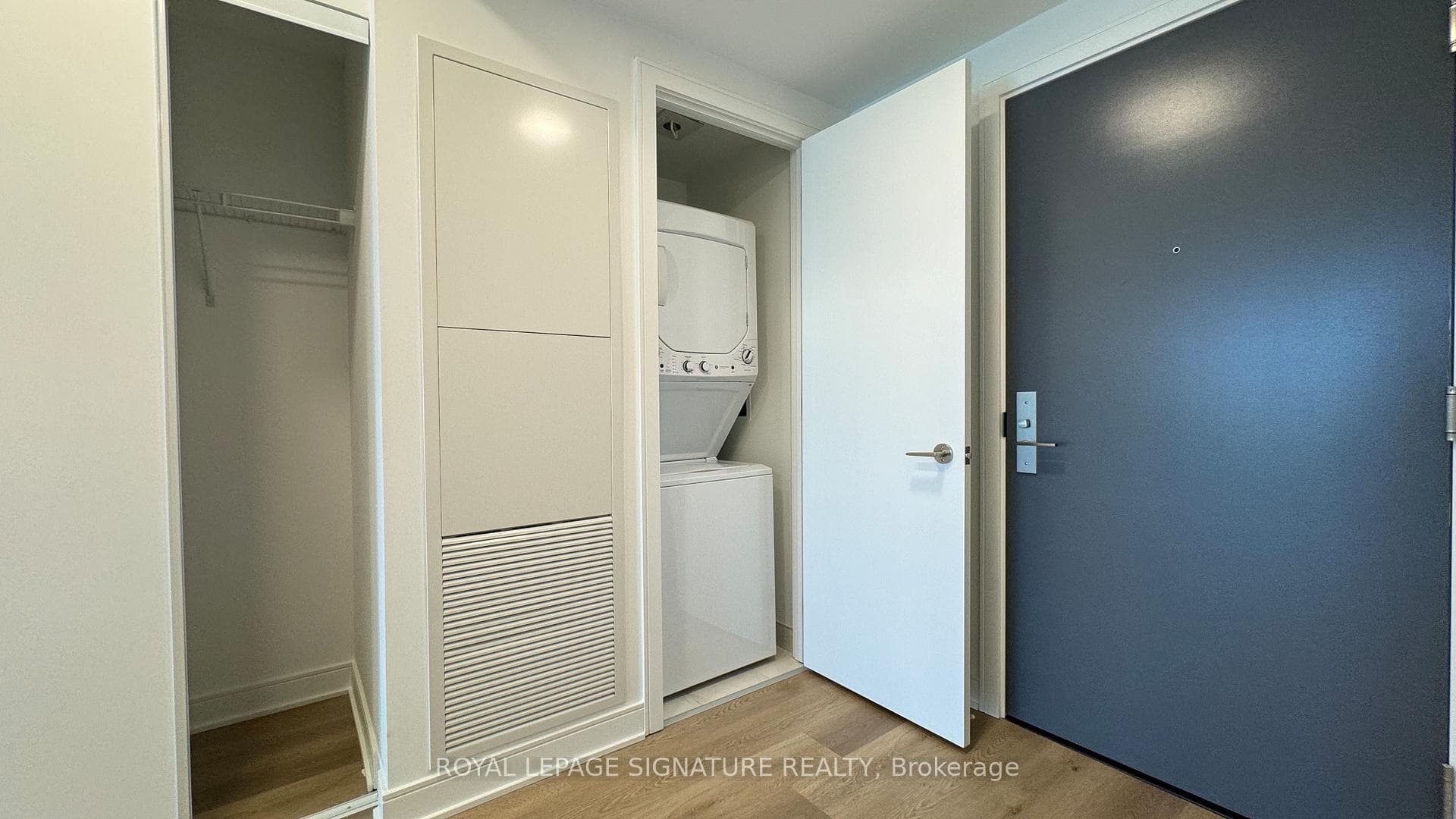 86 Dundas Street Unit 605 photo 1