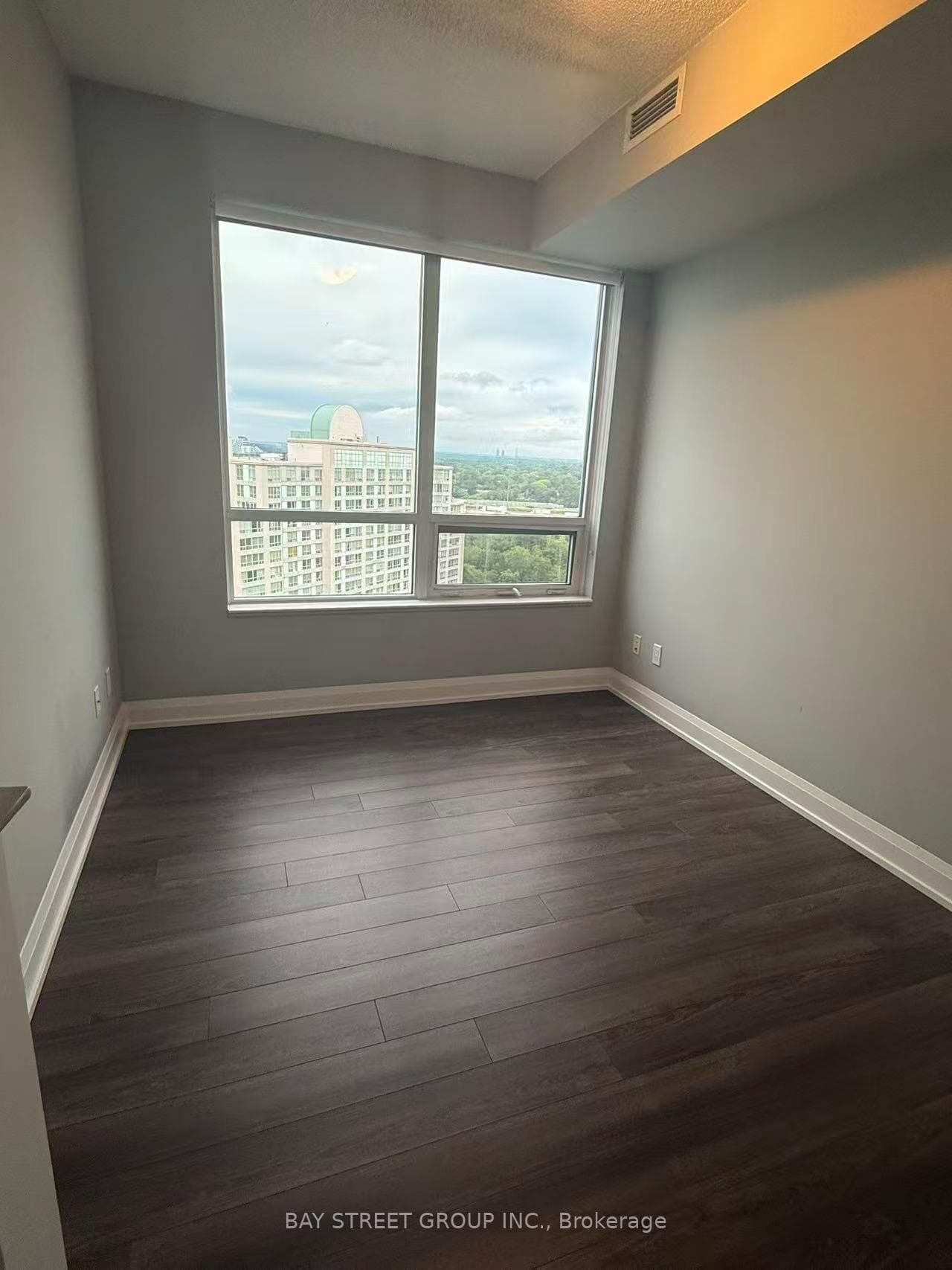 18 Graydon Hall Drive Unit 1503 photo 7