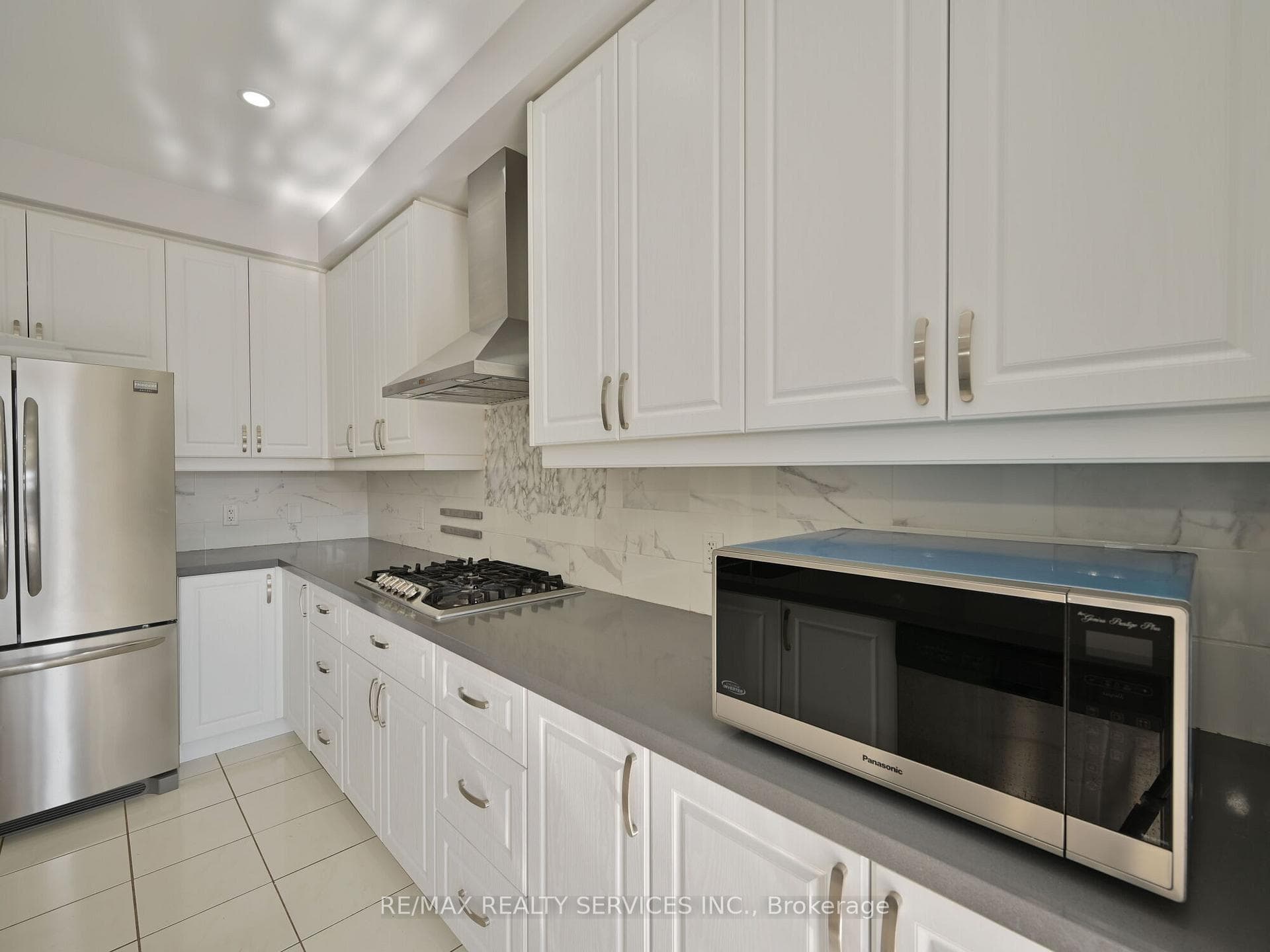 21 Exhibition Crescent Unit Upper photo 16
