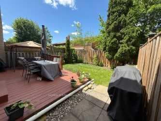 163 Mabley Crescent photo 18