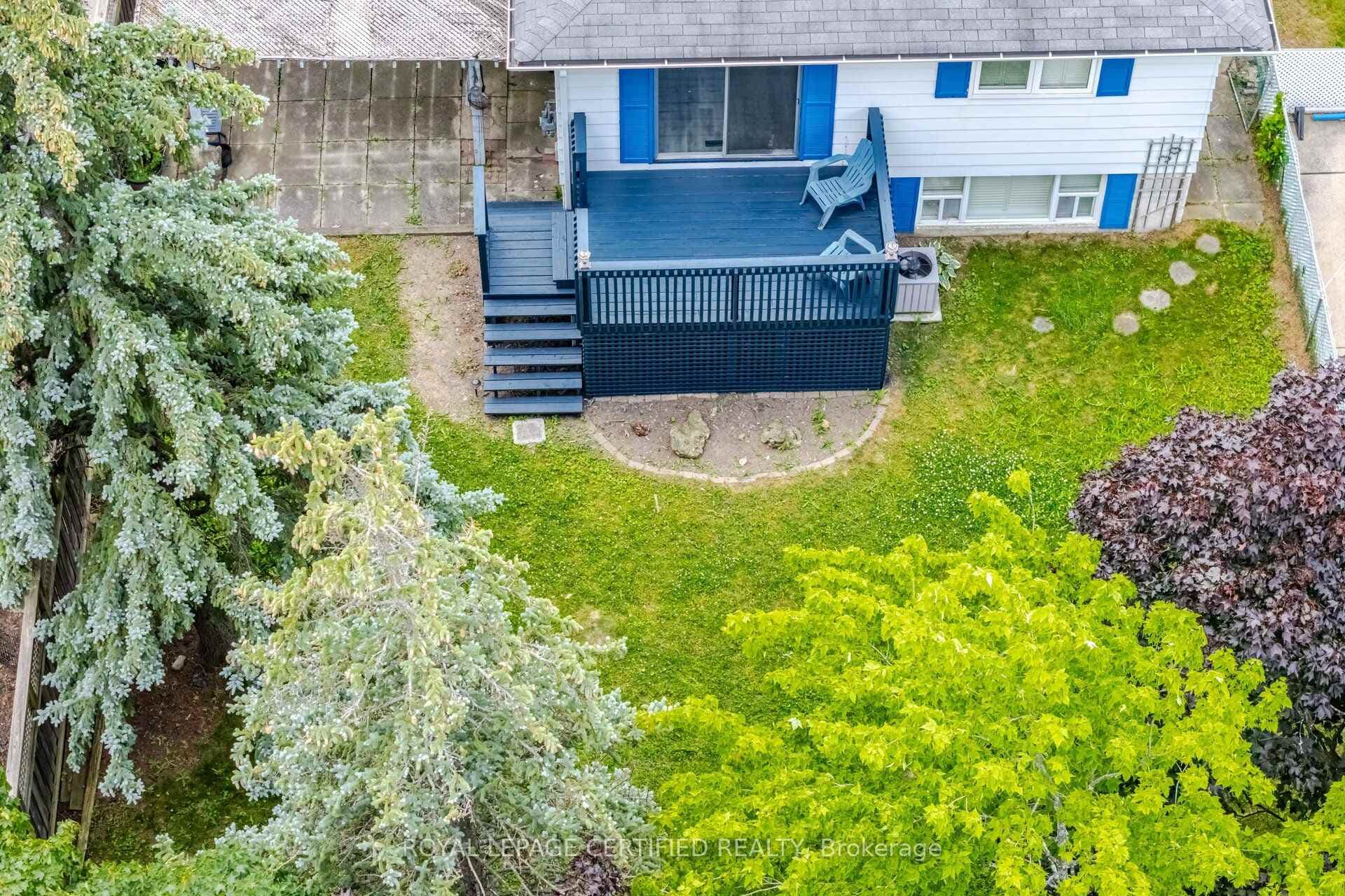 33 Grassmere Crescent photo 41