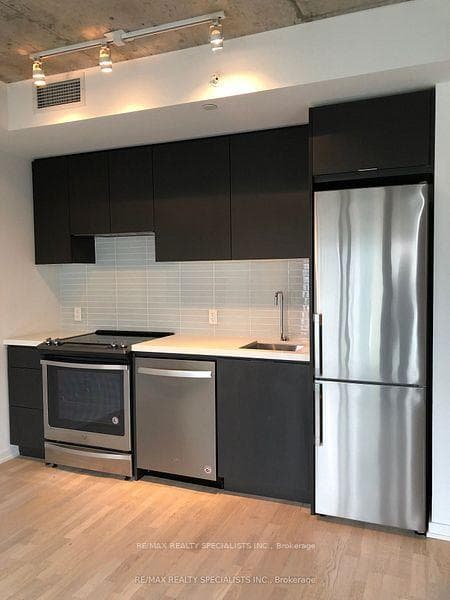 60 Colborne Street Unit 1608 photo 9