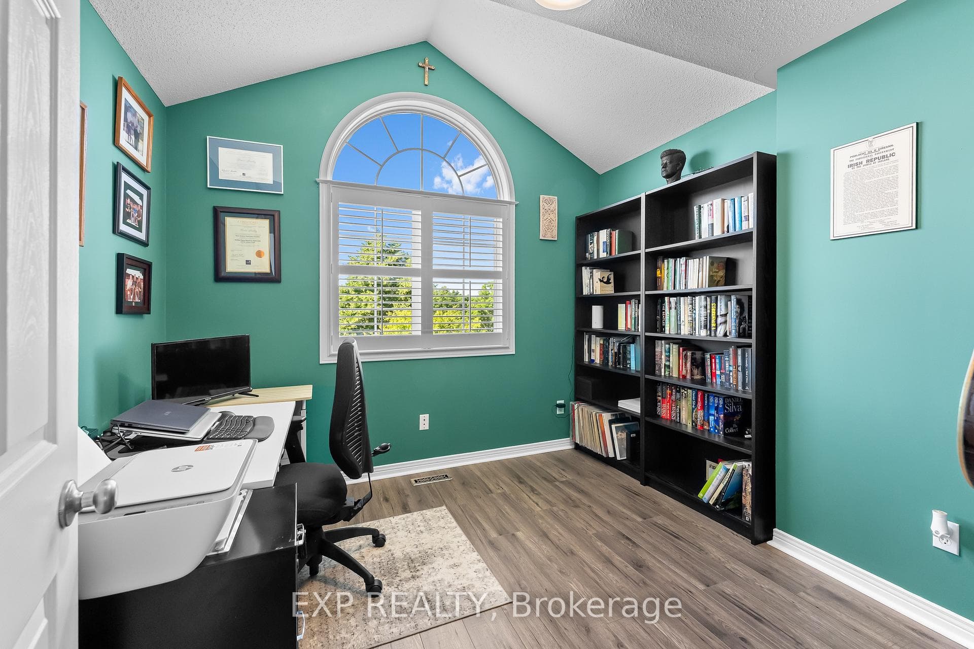 57 Goodman Crescent photo 35